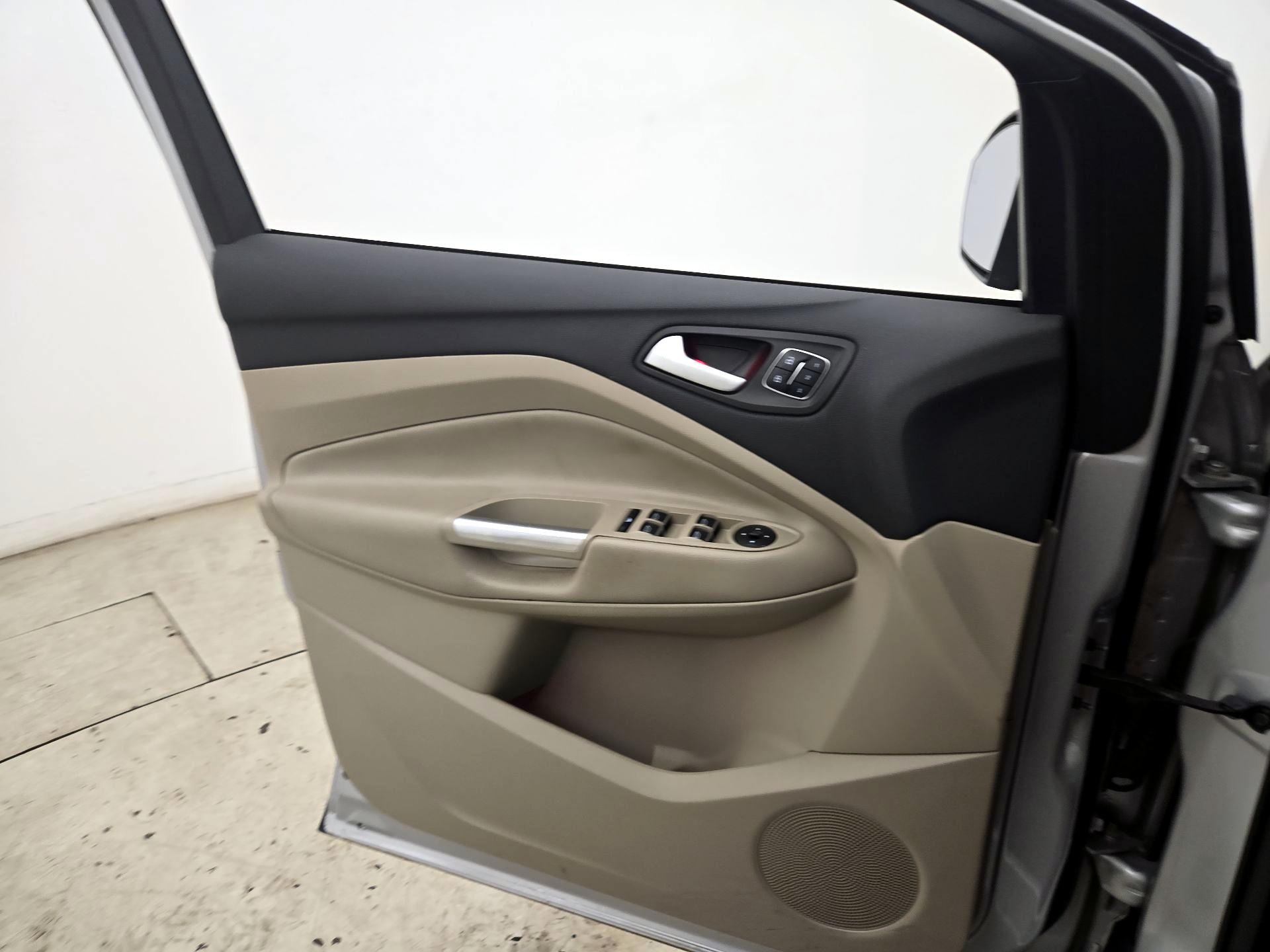 Thumbnail: 2017 Ford Escape - 12