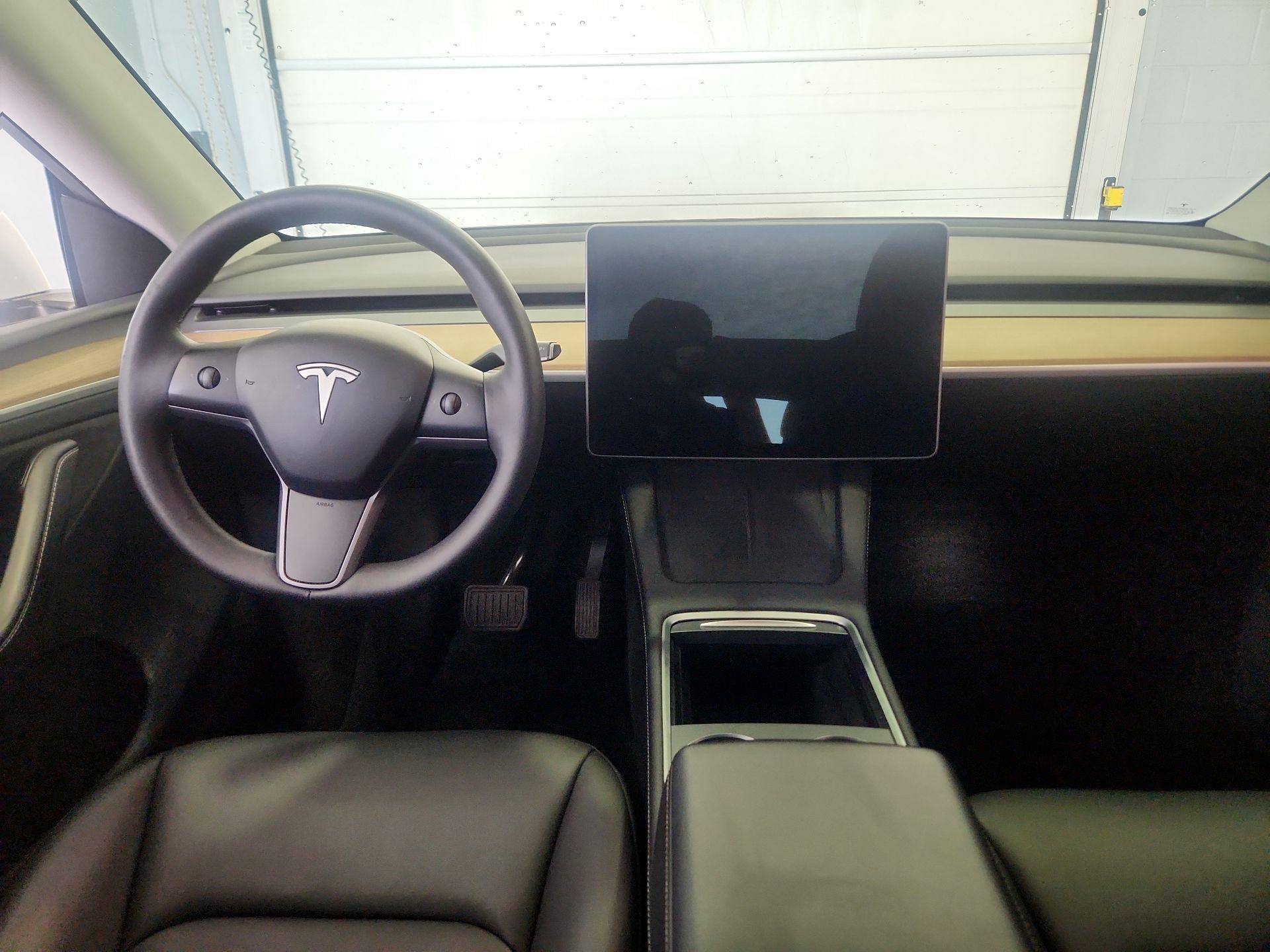 Thumbnail: 2023 Tesla Model Y - 9