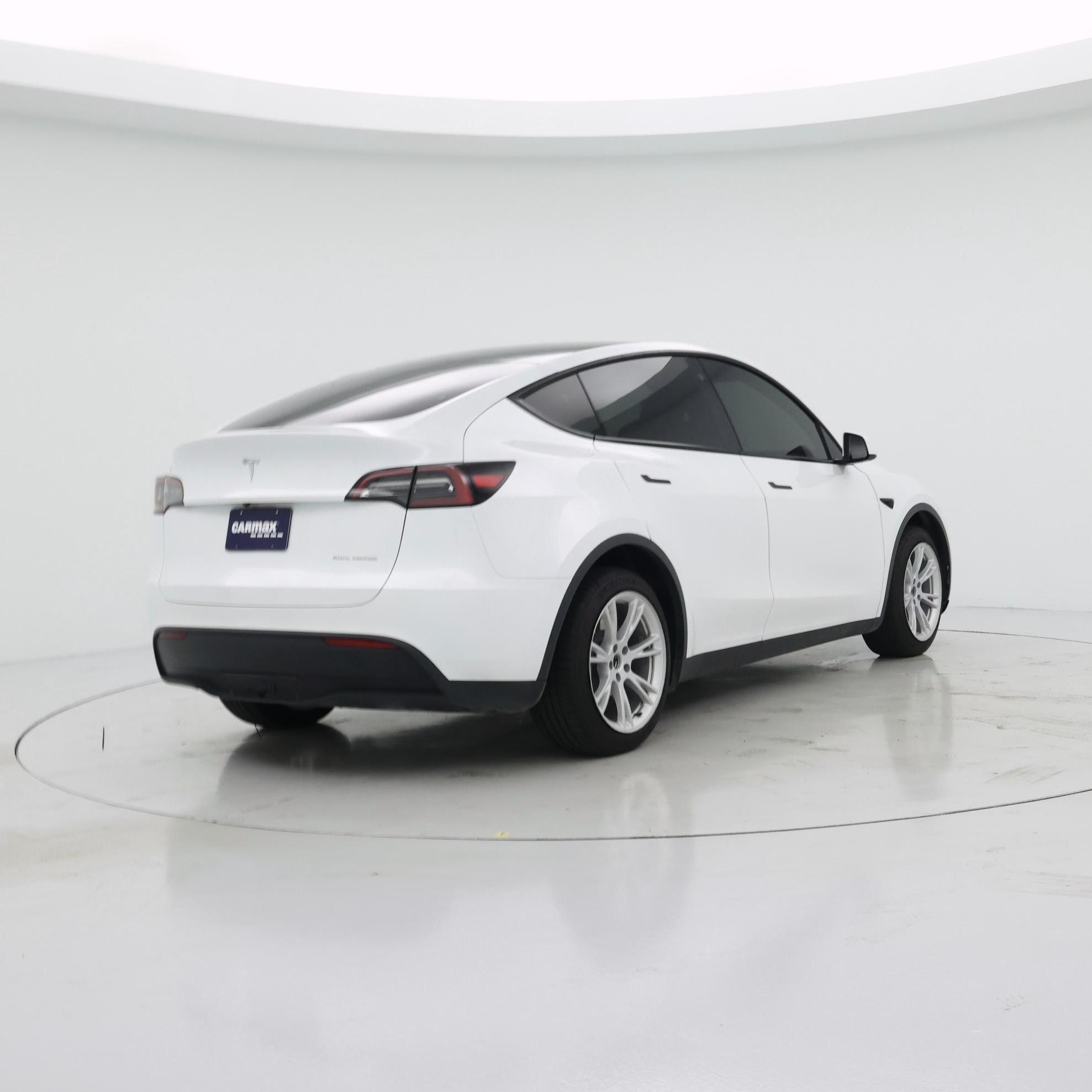 Thumbnail: 2023 Tesla Model Y - 8