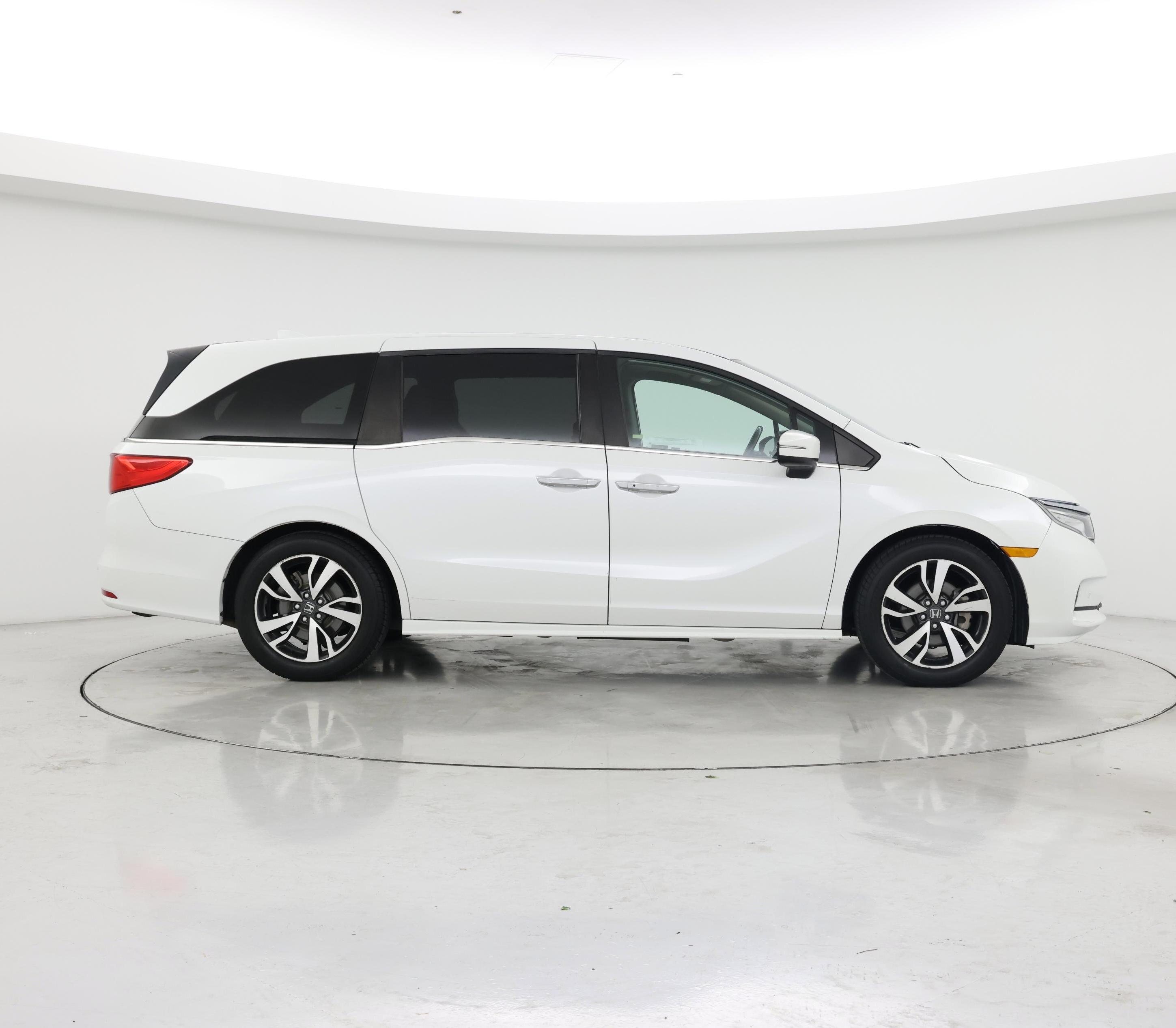 Thumbnail: 2021 Honda Odyssey - 7