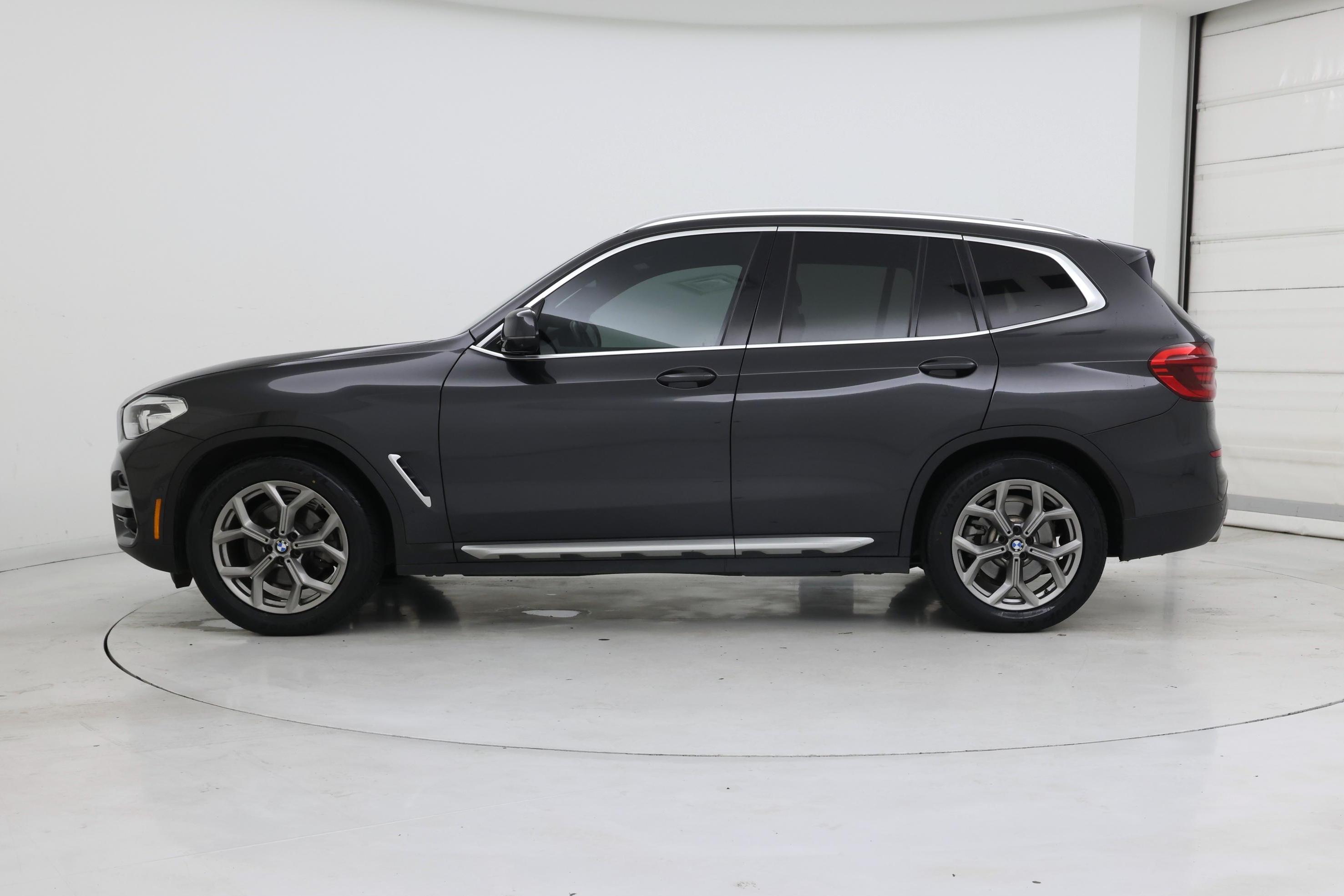 Thumbnail: 2021 BMW X3 - 3