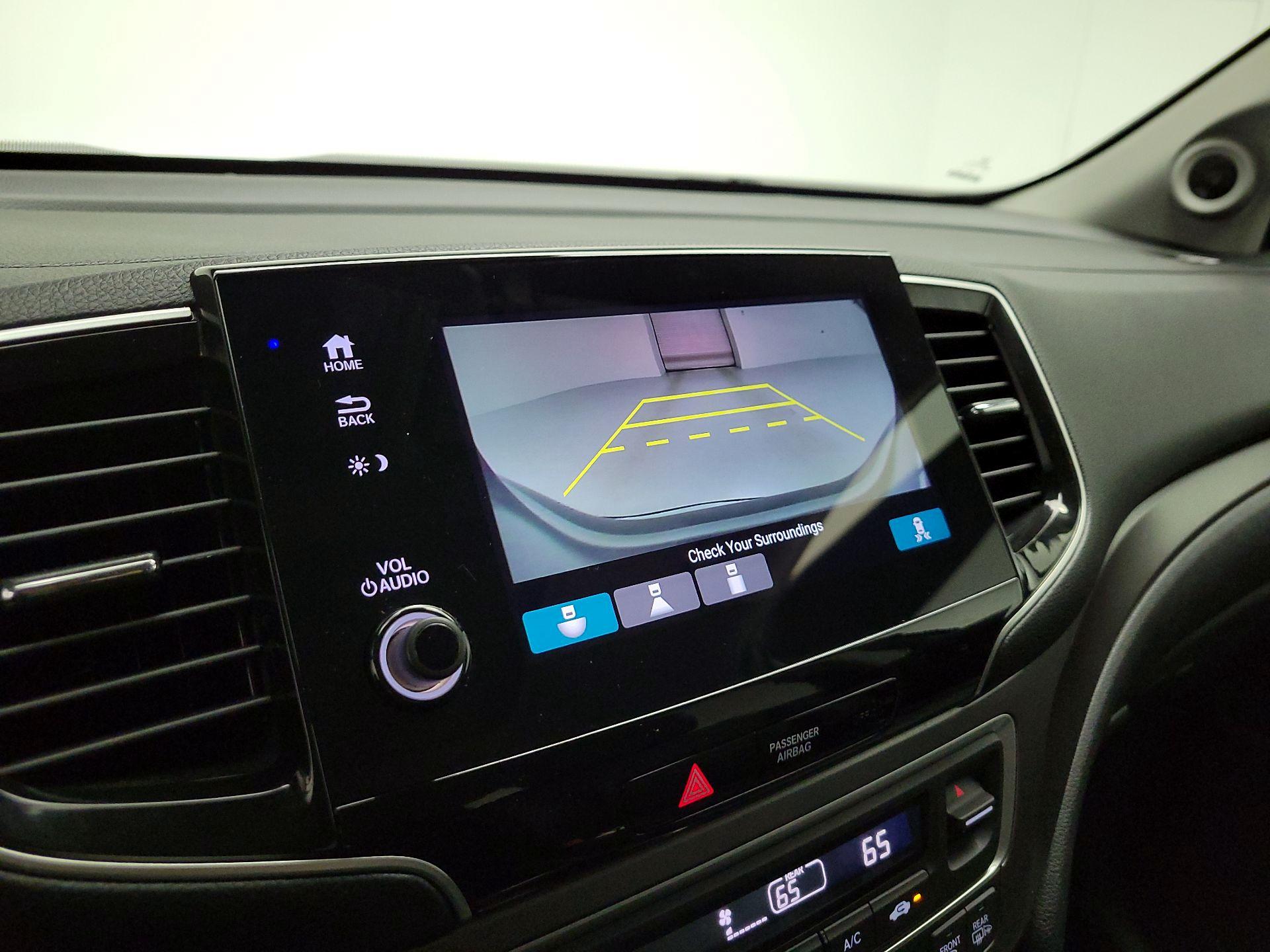 Thumbnail: 2019 Honda Pilot - 15