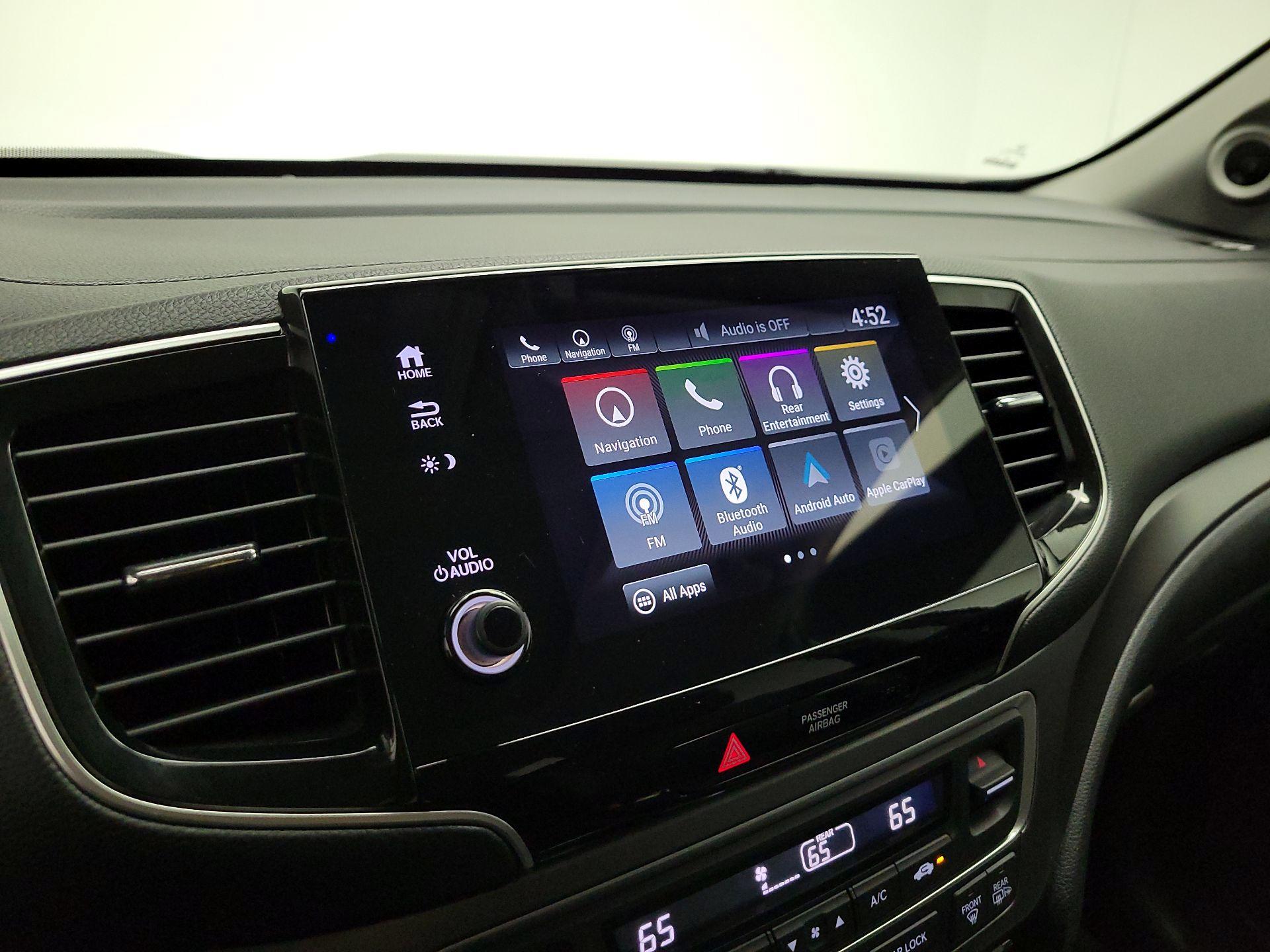 Thumbnail: 2019 Honda Pilot - 16