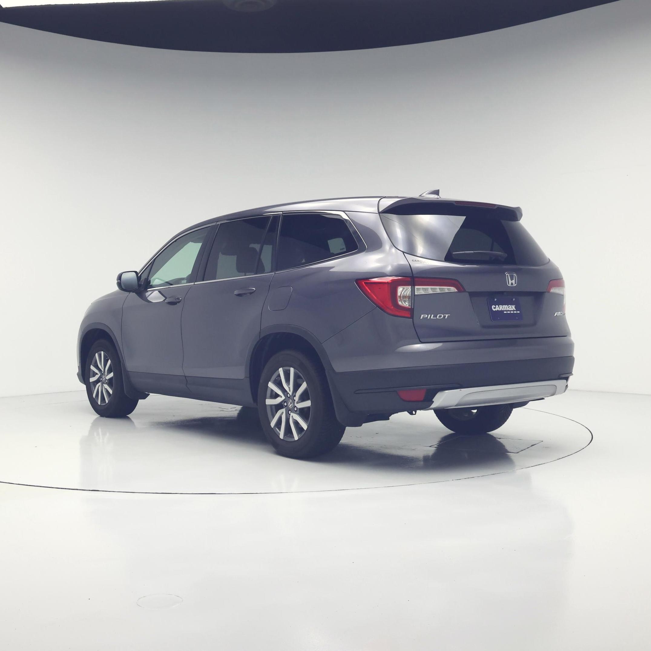 Thumbnail: 2019 Honda Pilot - 2