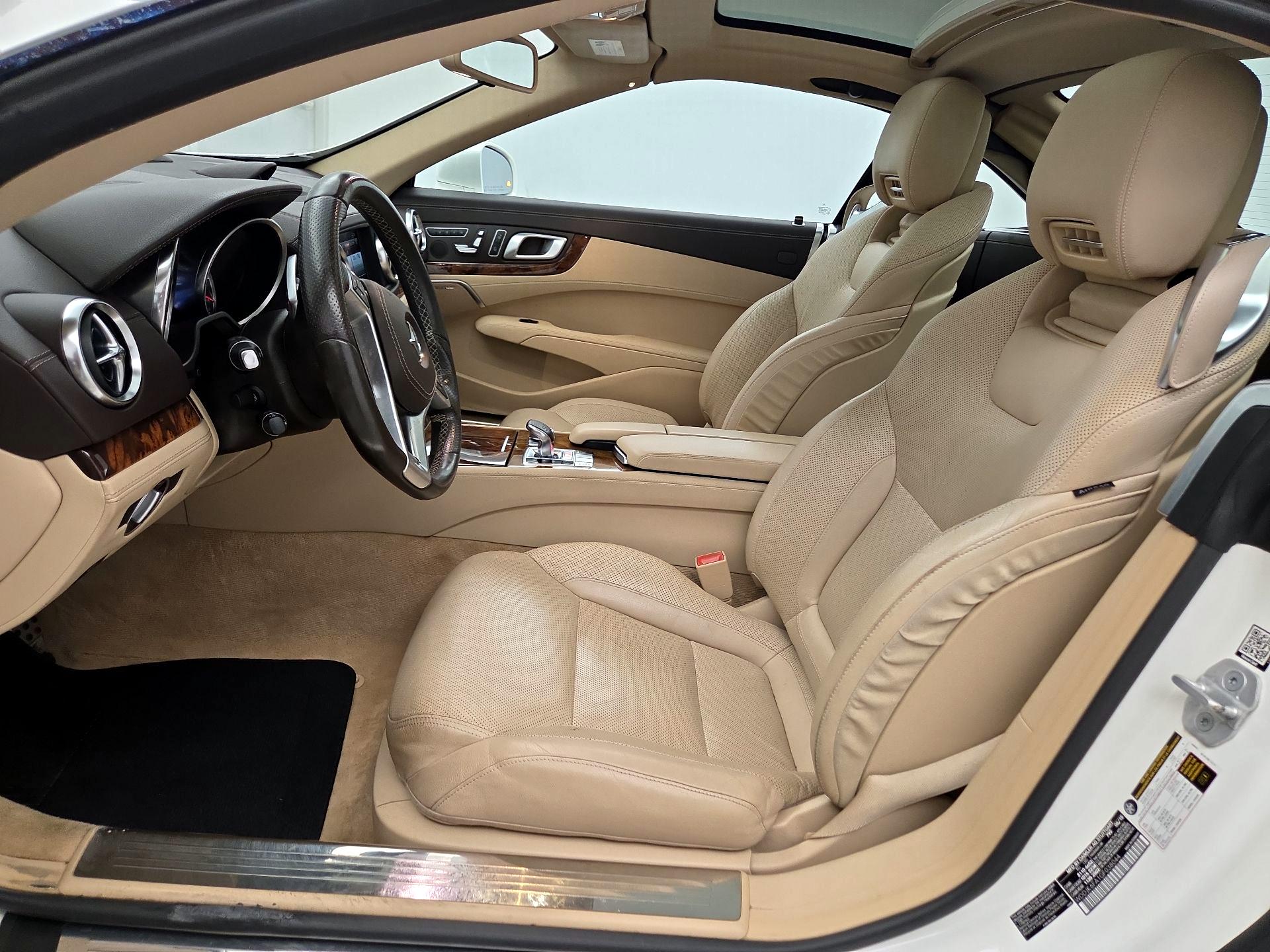 Thumbnail: 2016 Mercedes-Benz SL-Class - 11