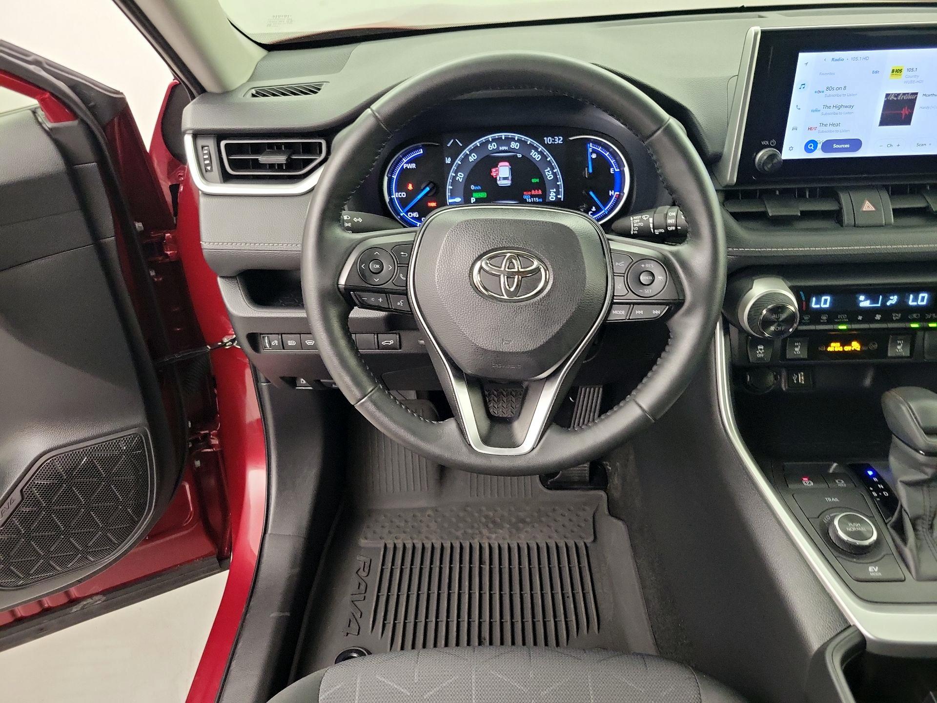 Thumbnail: 2025 Toyota RAV4 - 10