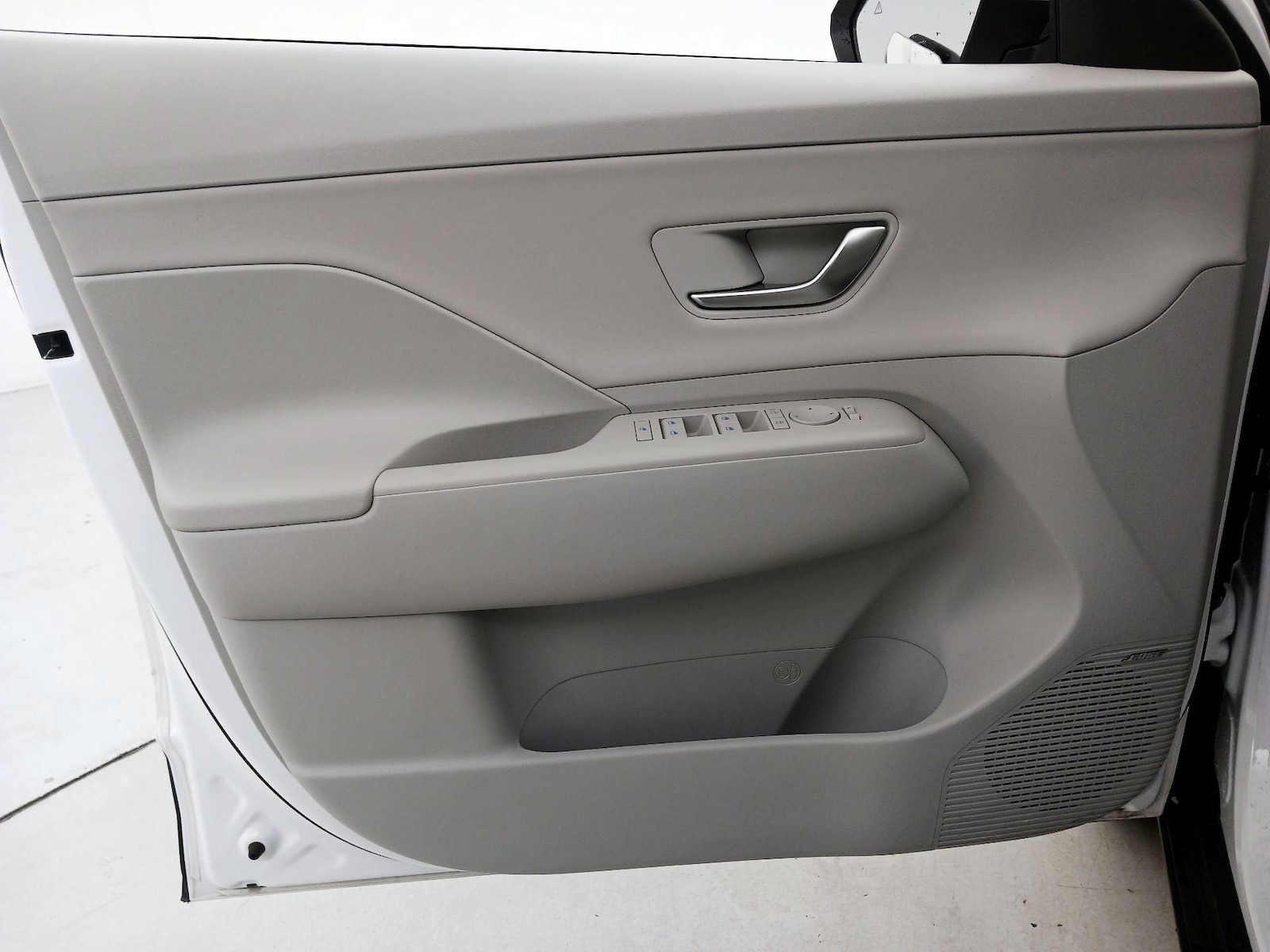 2024 Hyundai Kona Limited - Photo 13