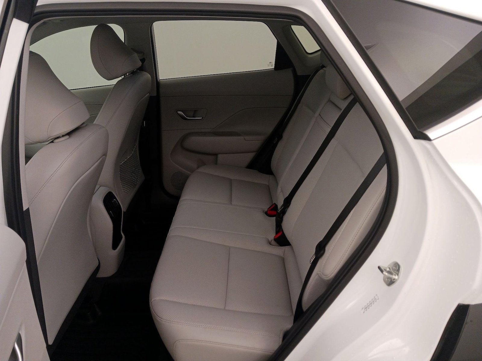 2024 Hyundai Kona Limited - Photo 22