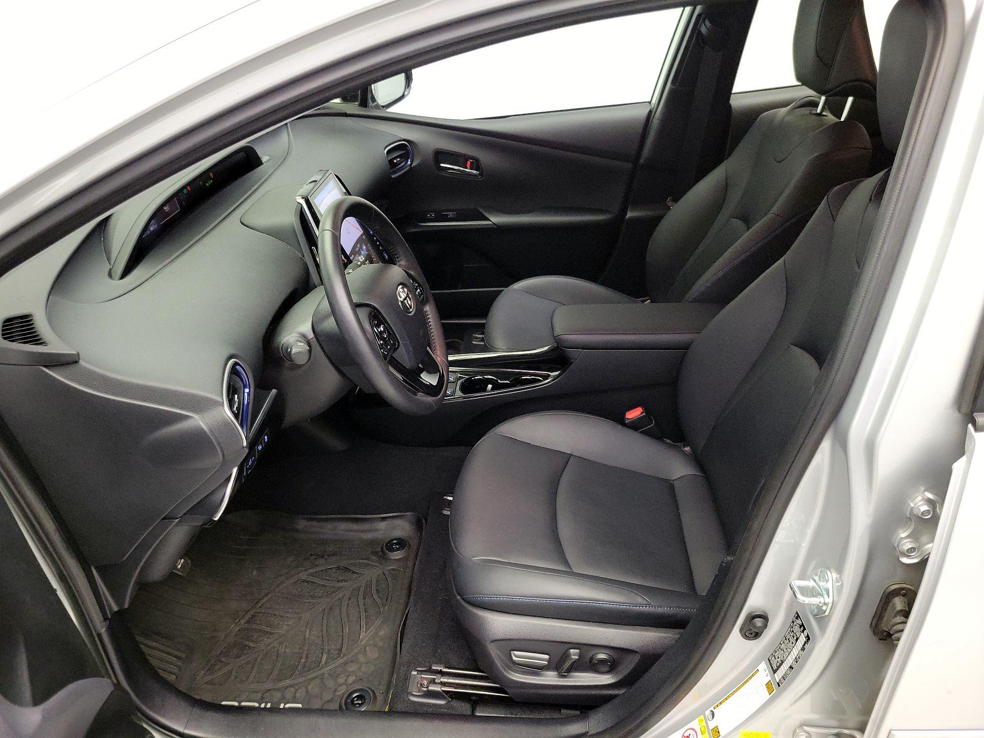 Thumbnail: 2019 Toyota Prius - 11