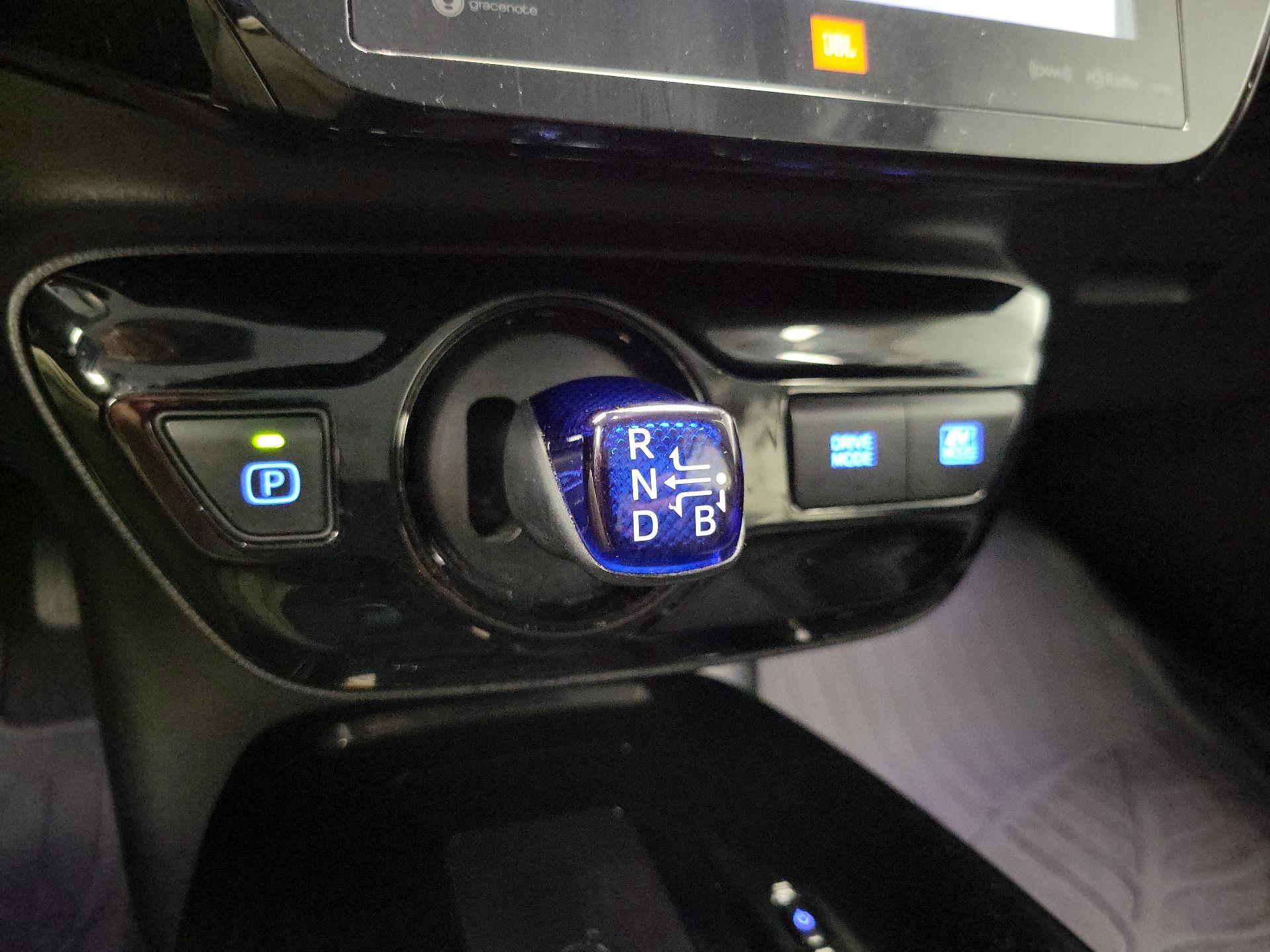 Thumbnail: 2019 Toyota Prius - 18