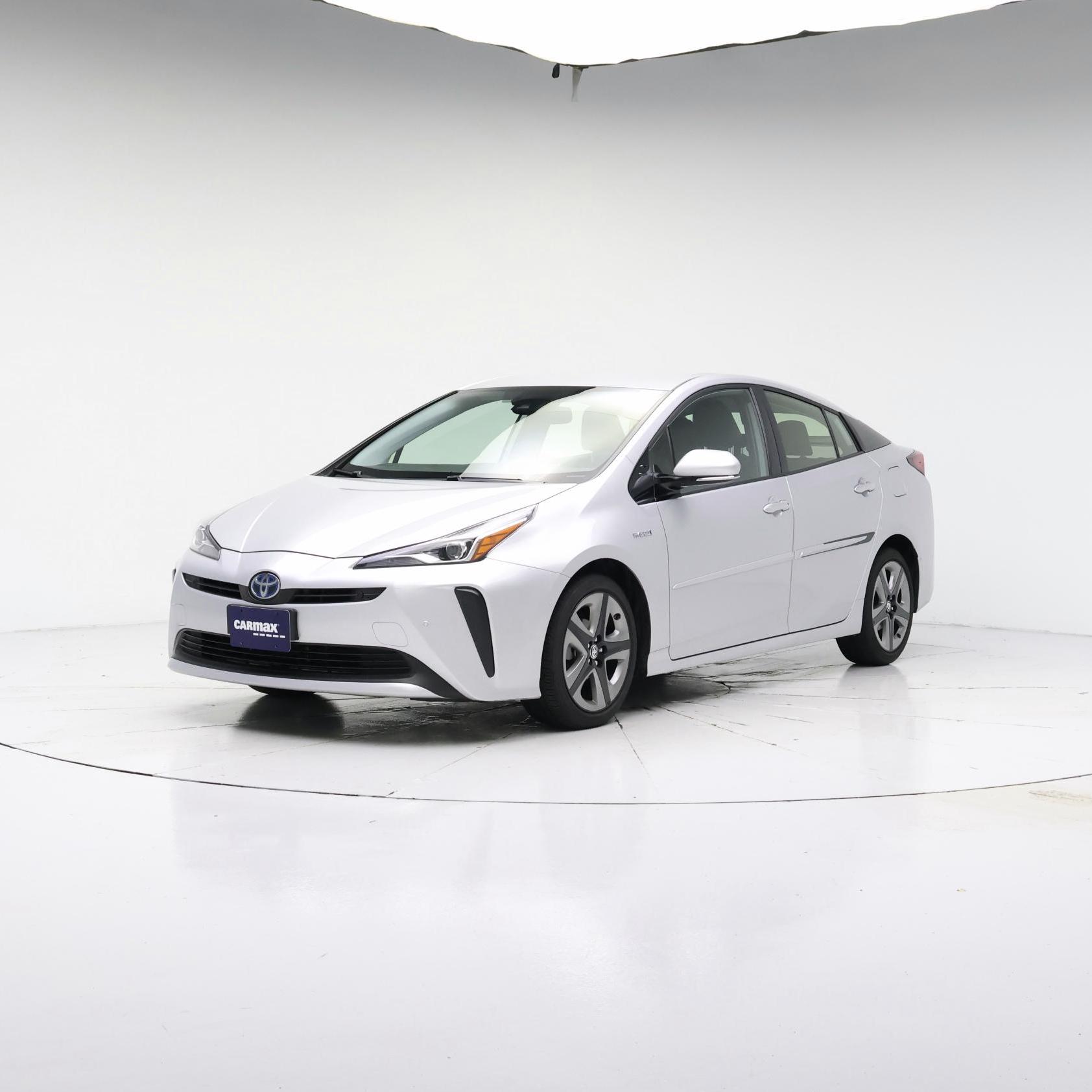 Thumbnail: 2019 Toyota Prius - 4