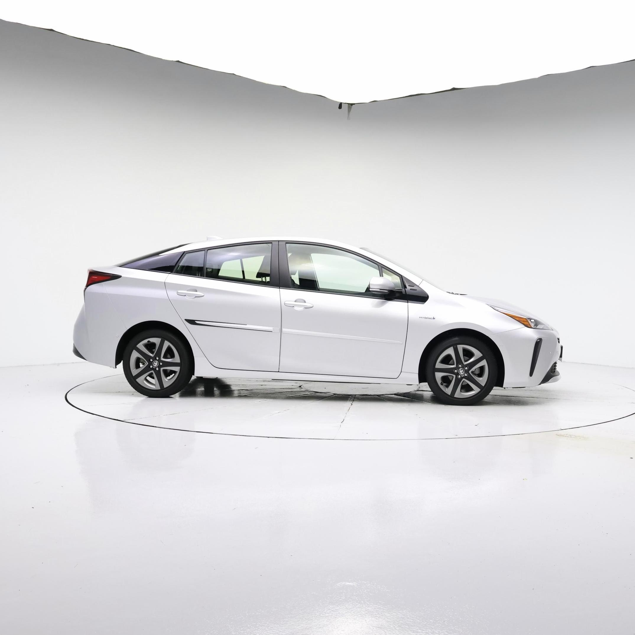 Thumbnail: 2019 Toyota Prius - 7