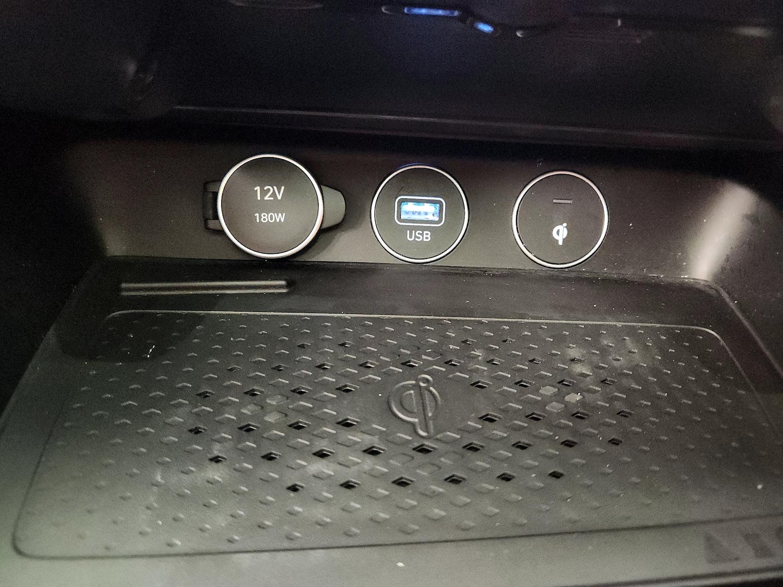 2023 GENESIS G70 Standard - Photo 20
