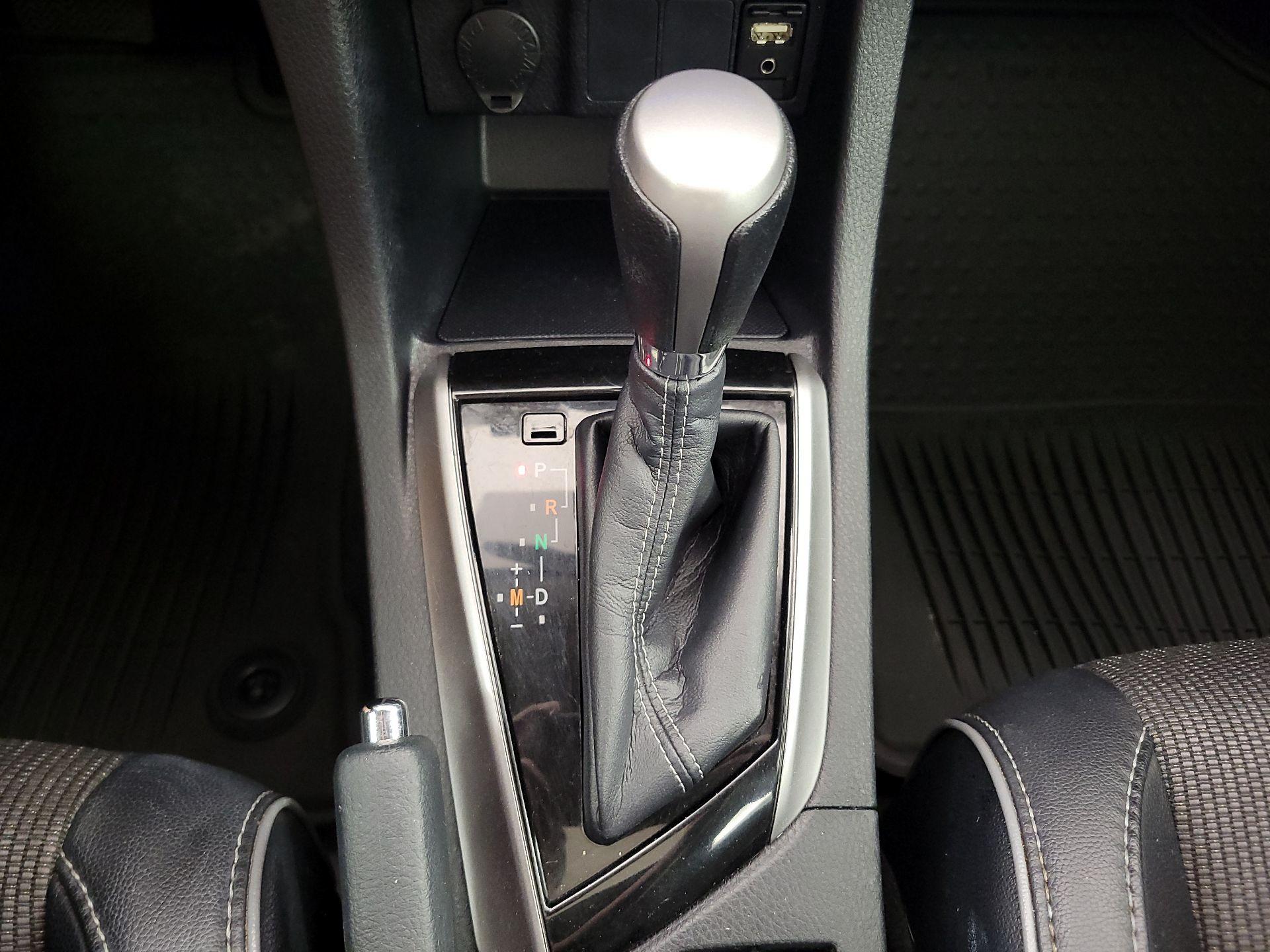 Thumbnail: 2016 Toyota Corolla - 18