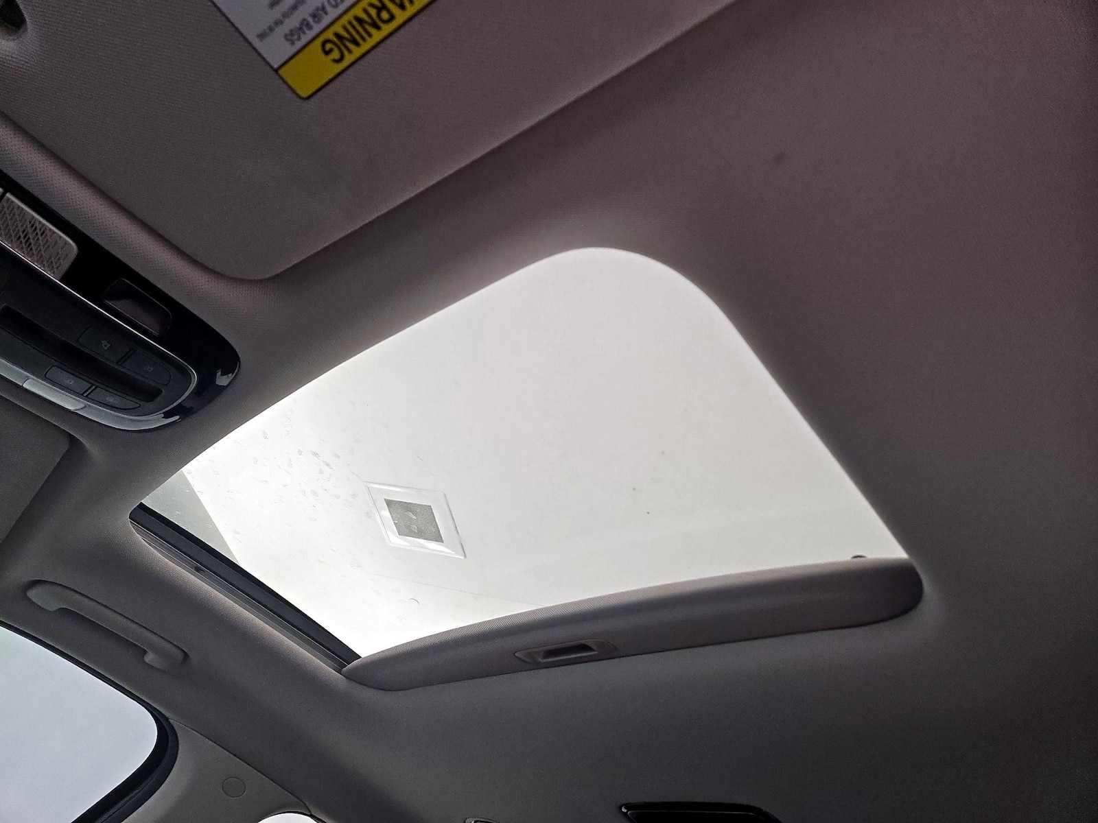 Sunroof(s) & Overhead Airbags