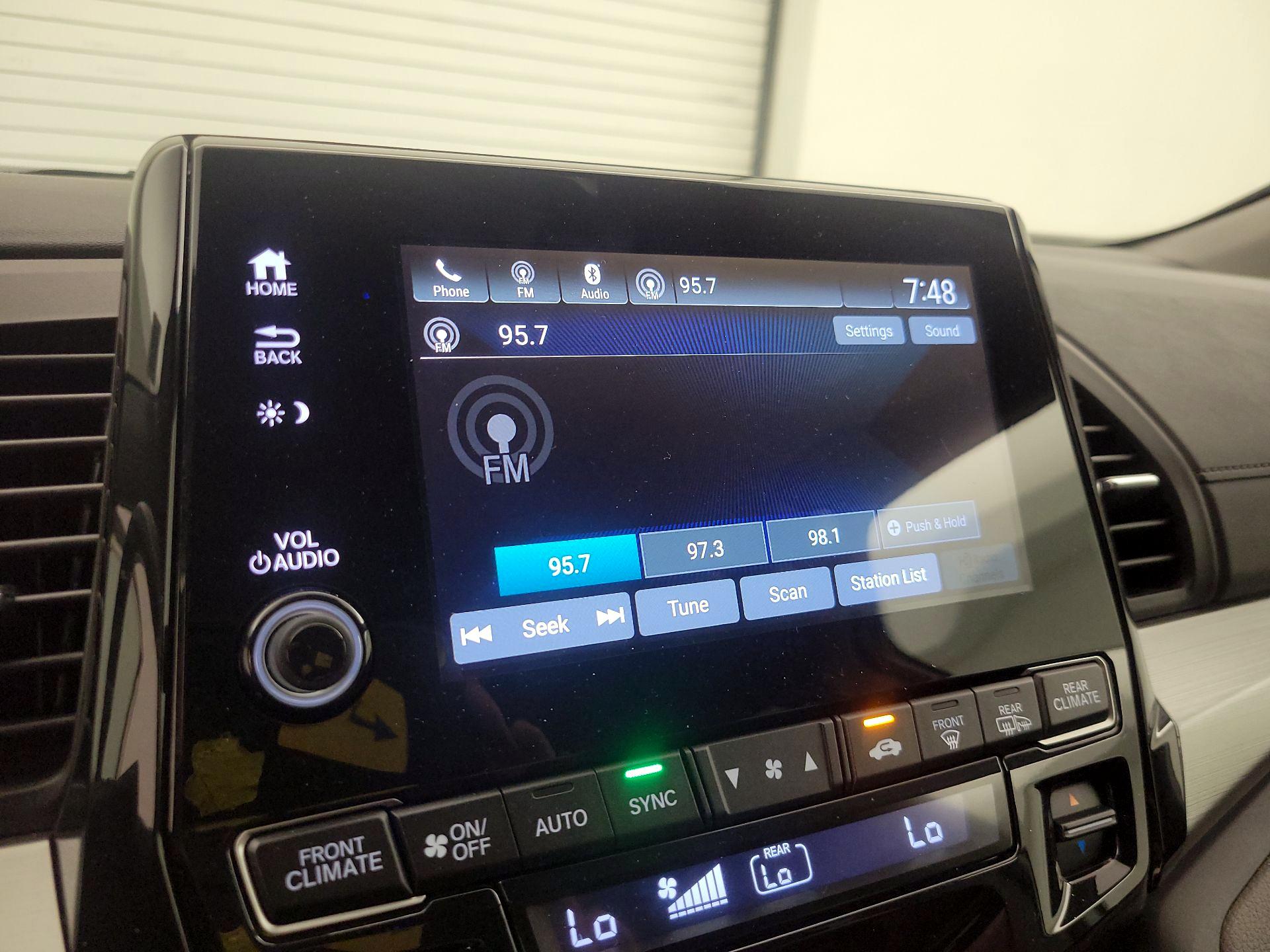 Thumbnail: 2019 Honda Odyssey - 15