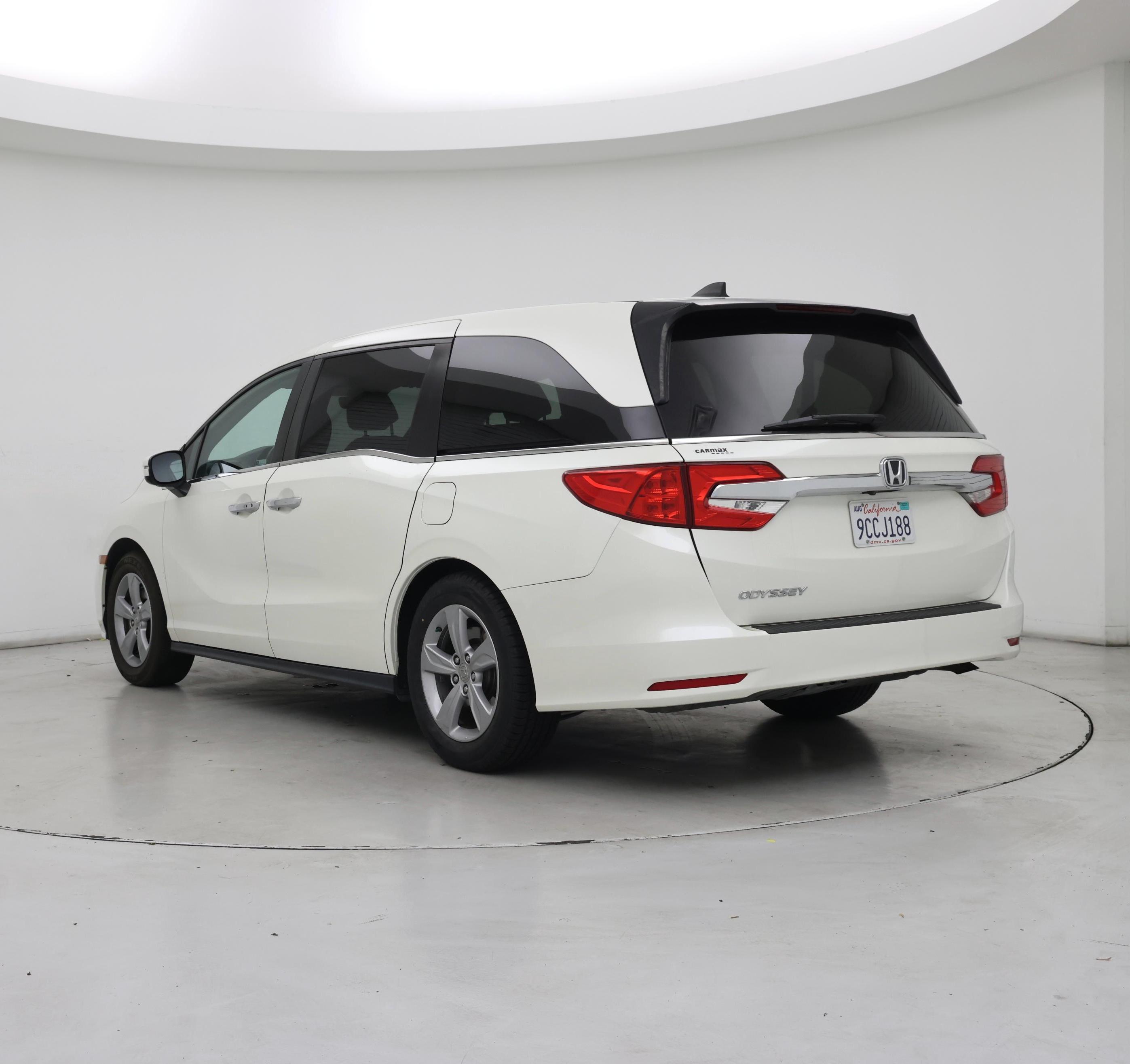 Thumbnail: 2019 Honda Odyssey - 2