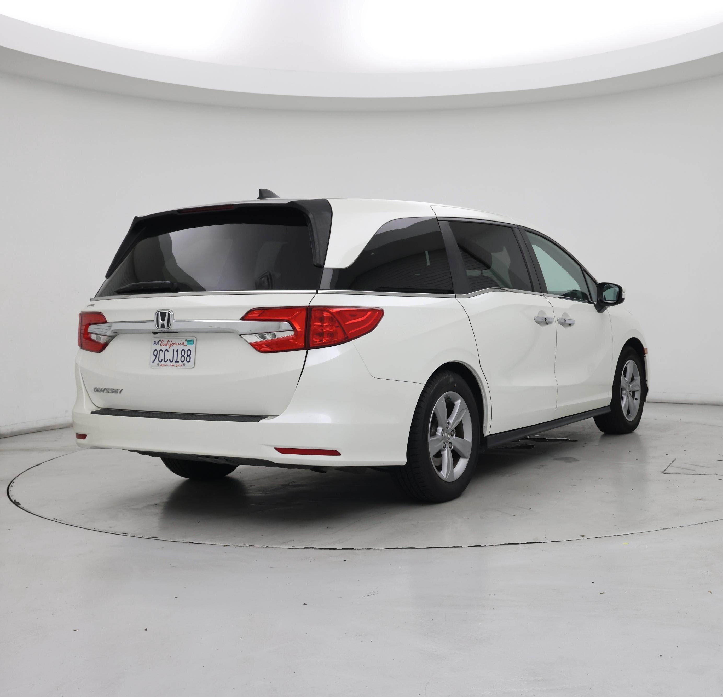 Thumbnail: 2019 Honda Odyssey - 8