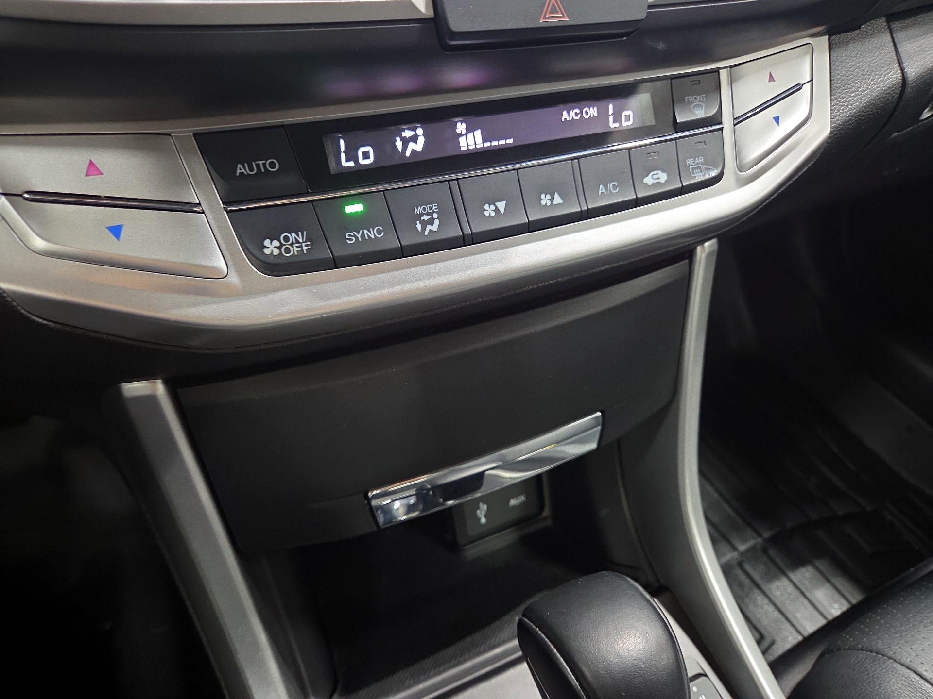 Thumbnail: 2014 Honda Accord - 16