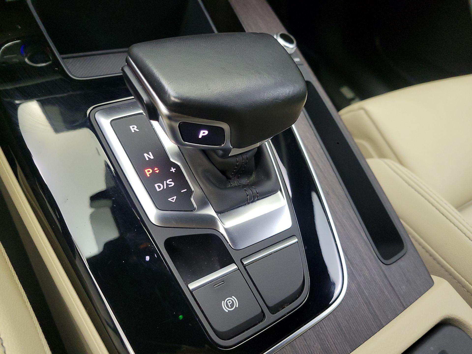 Thumbnail: 2022 Audi Q5 - 17