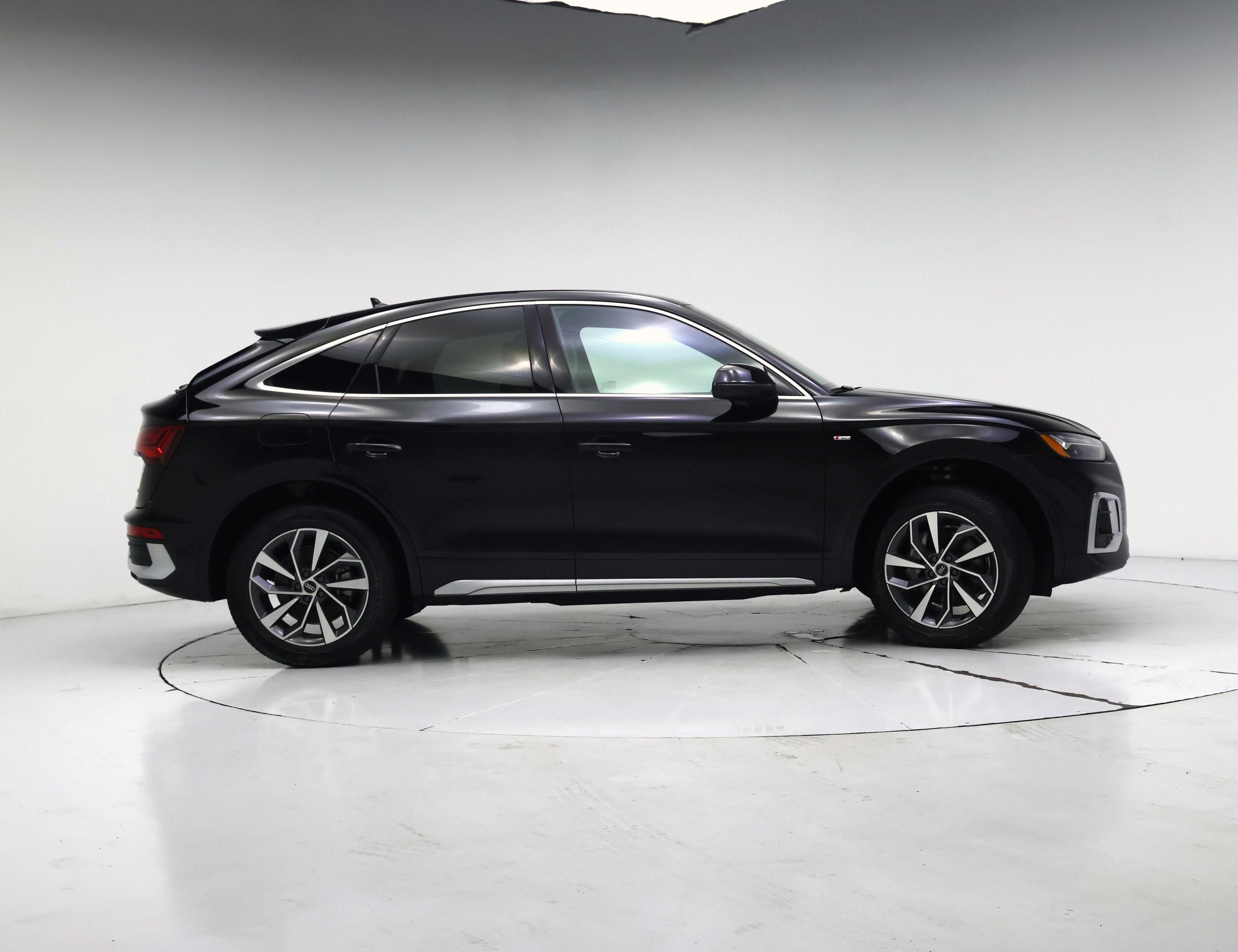 Thumbnail: 2022 Audi Q5 - 7