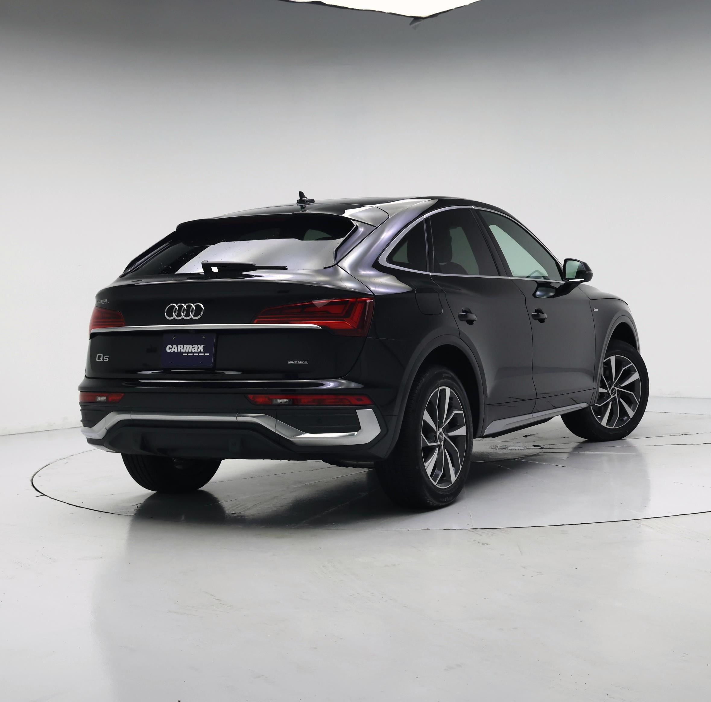 Thumbnail: 2022 Audi Q5 - 8