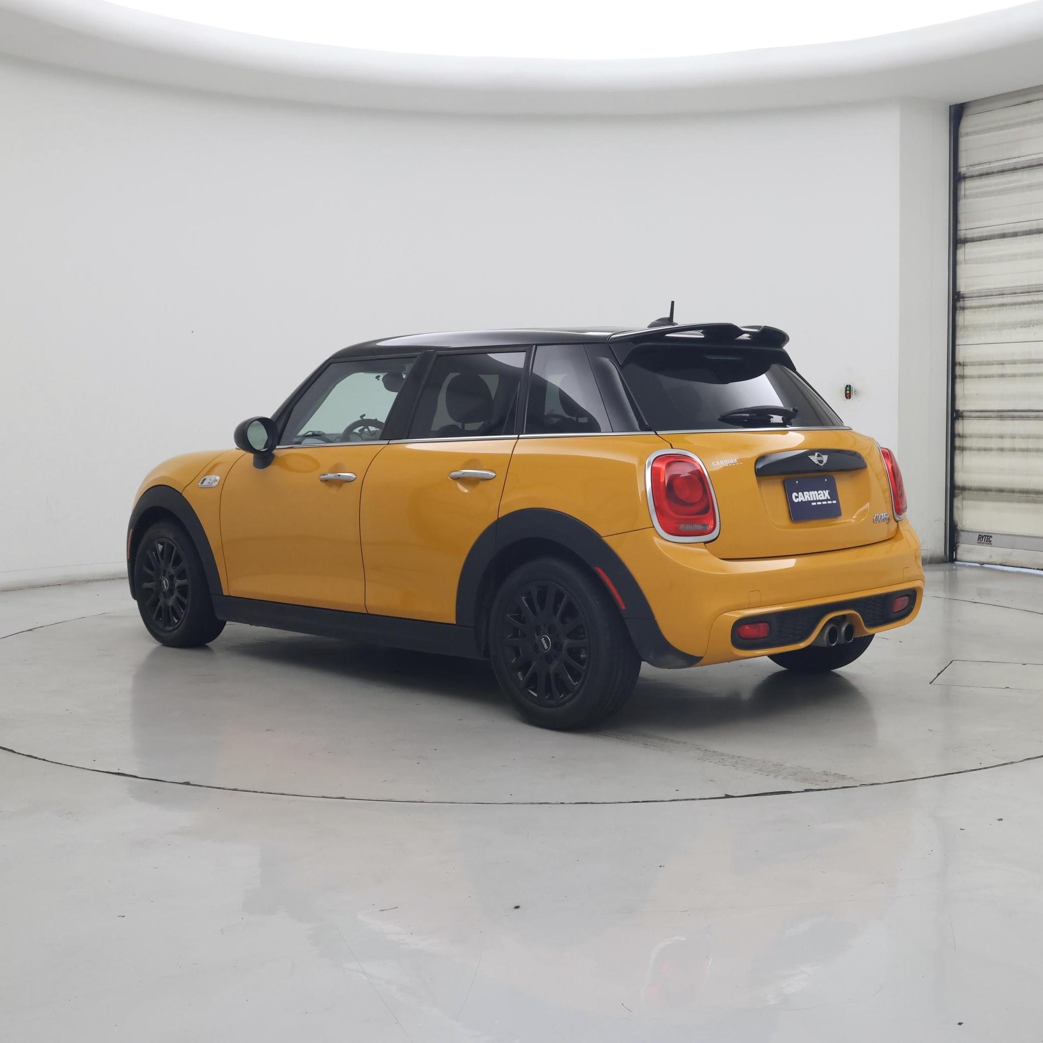 Thumbnail: 2017 MINI Cooper Hardtop - 2