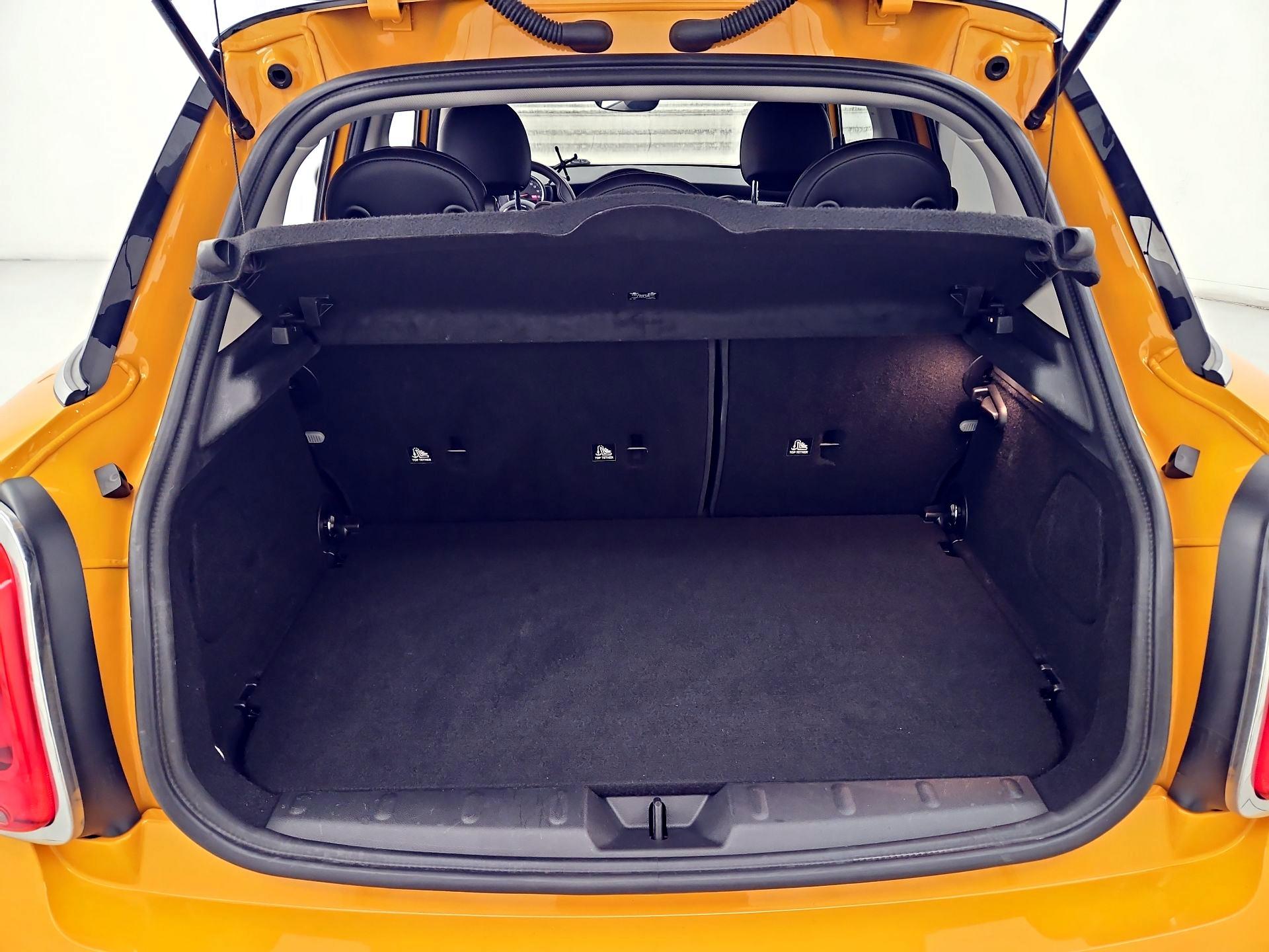 Thumbnail: 2017 MINI Cooper Hardtop - 20