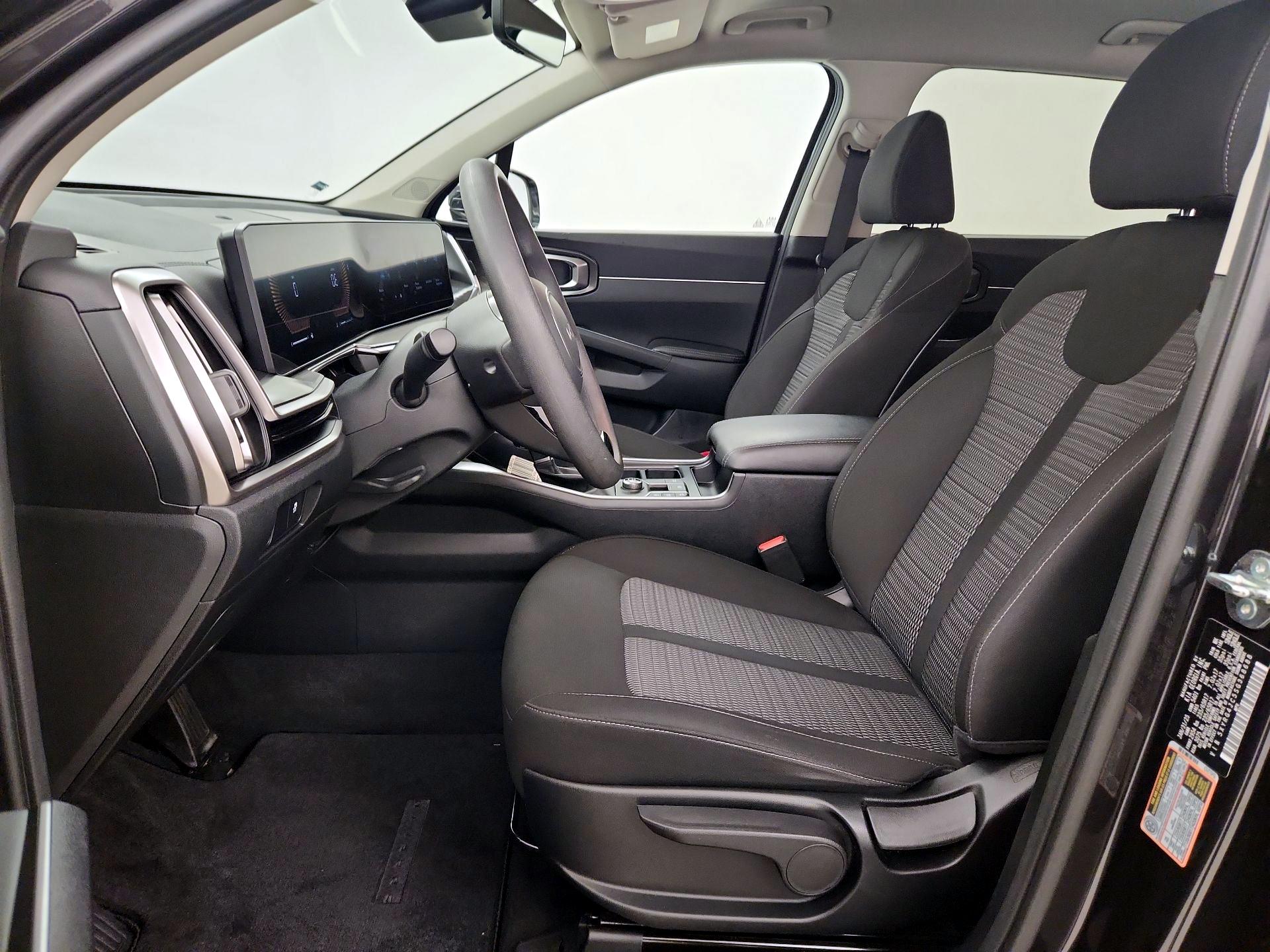 Thumbnail: 2025 Kia Sorento - 11