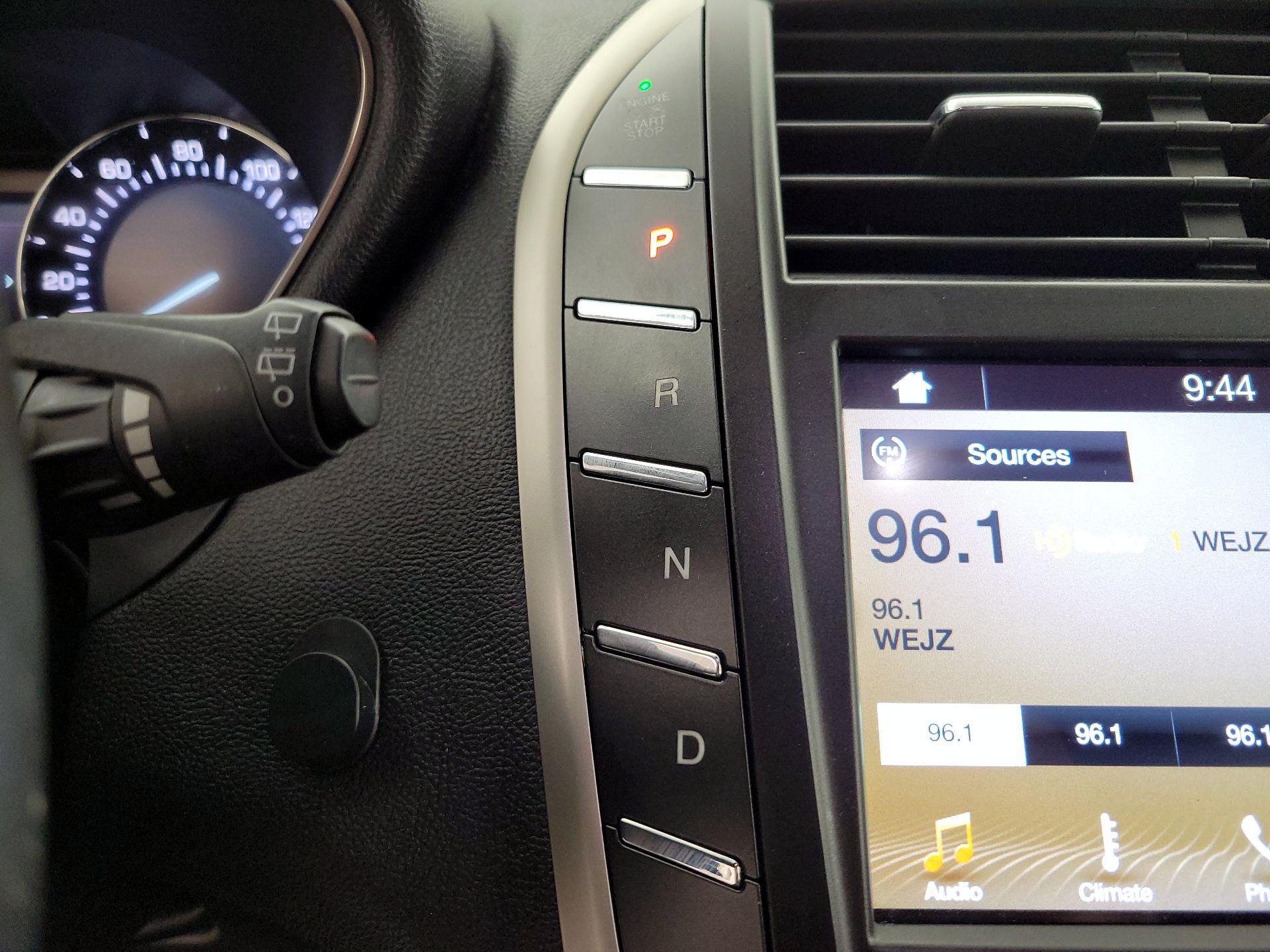 Thumbnail: 2017 Lincoln MKC - 18