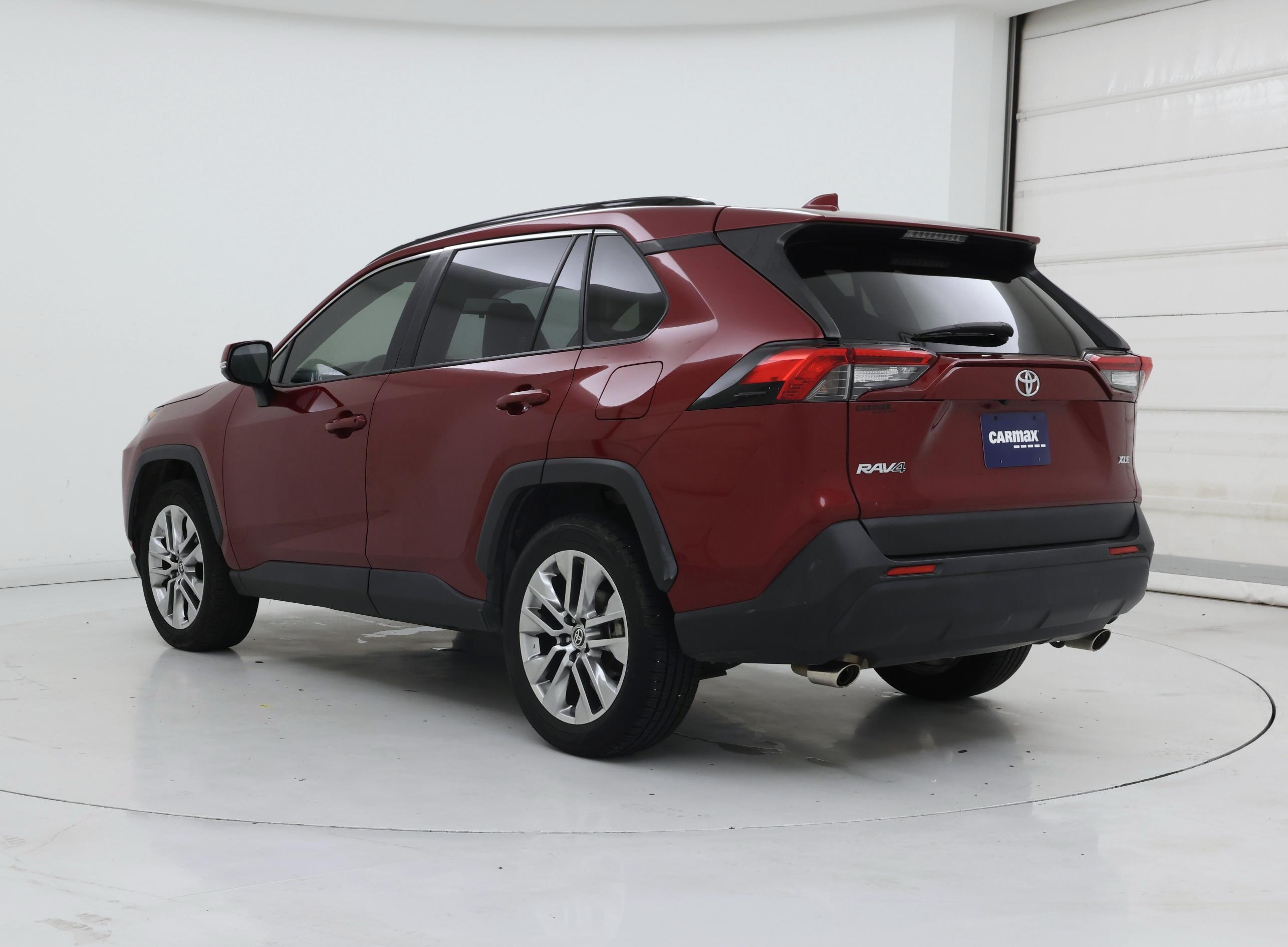 Thumbnail: 2021 Toyota RAV4 - 2