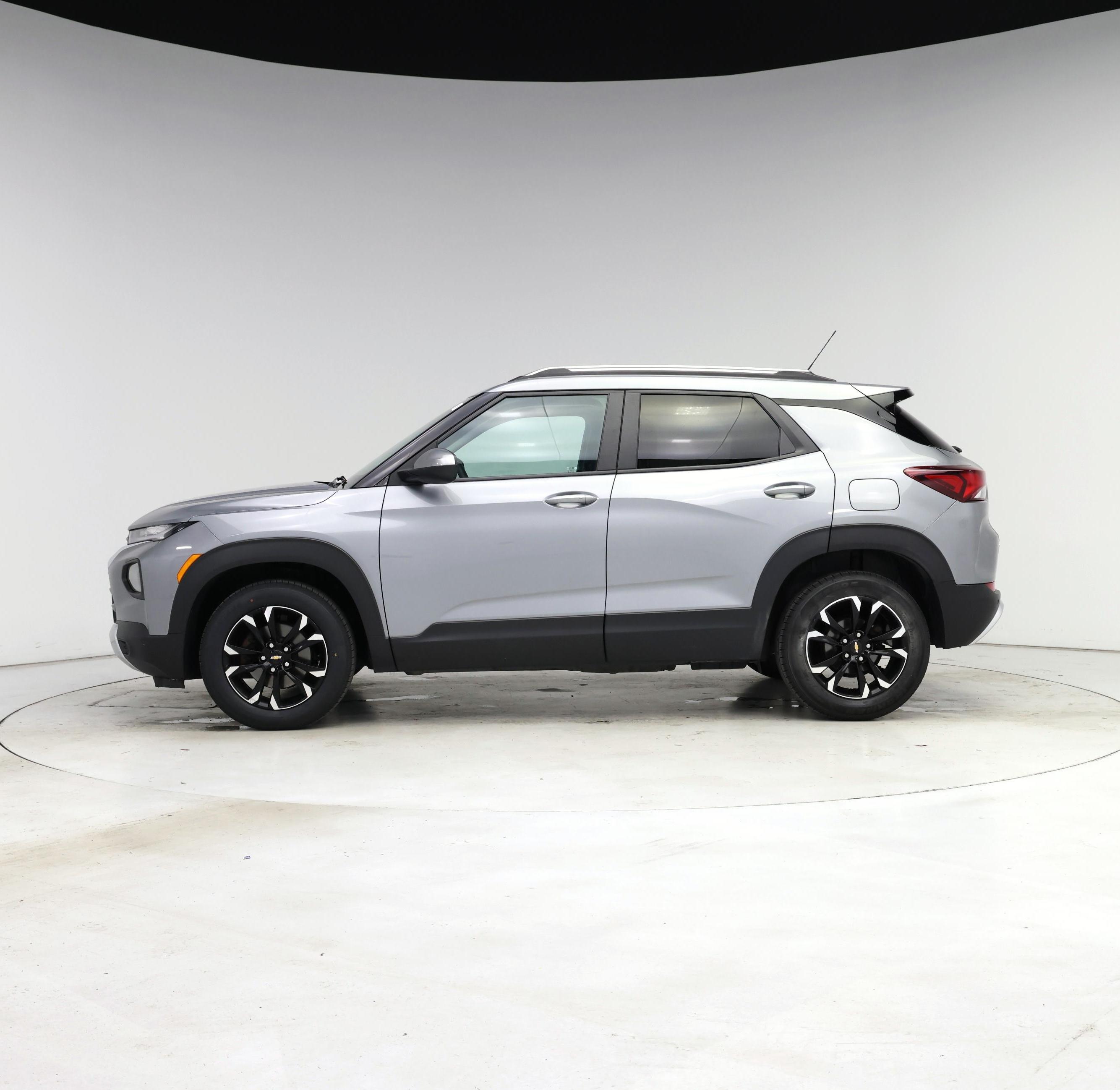 Thumbnail: 2023 Chevrolet TrailBlazer - 3