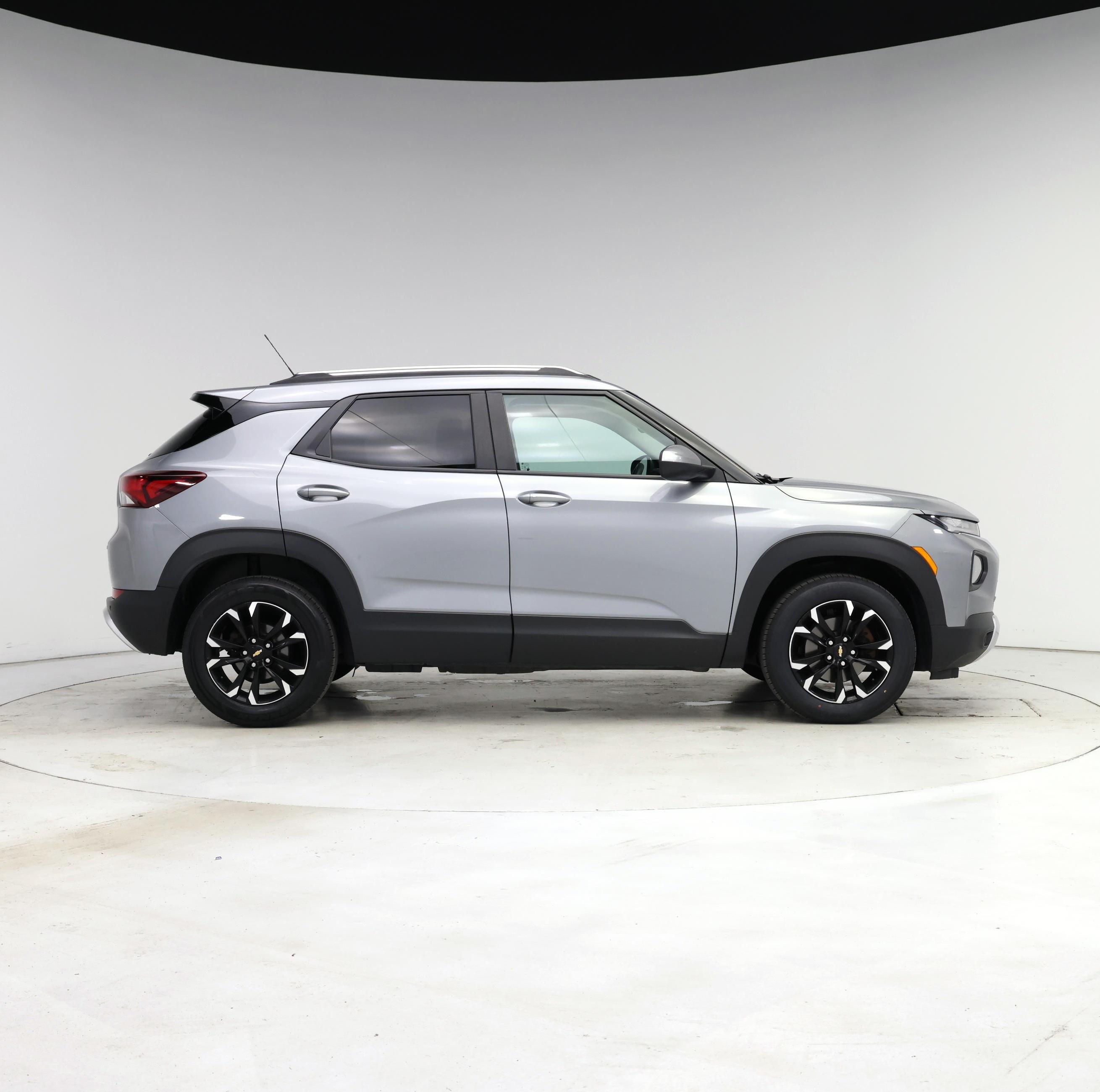 Thumbnail: 2023 Chevrolet TrailBlazer - 7