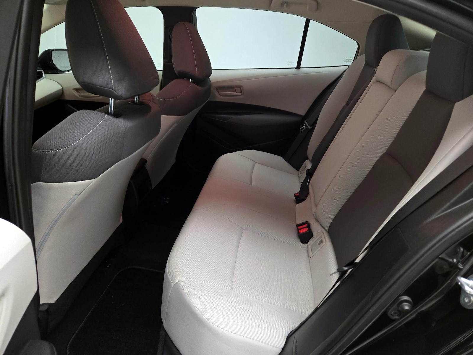 2022 Toyota Corolla LE - Photo 19