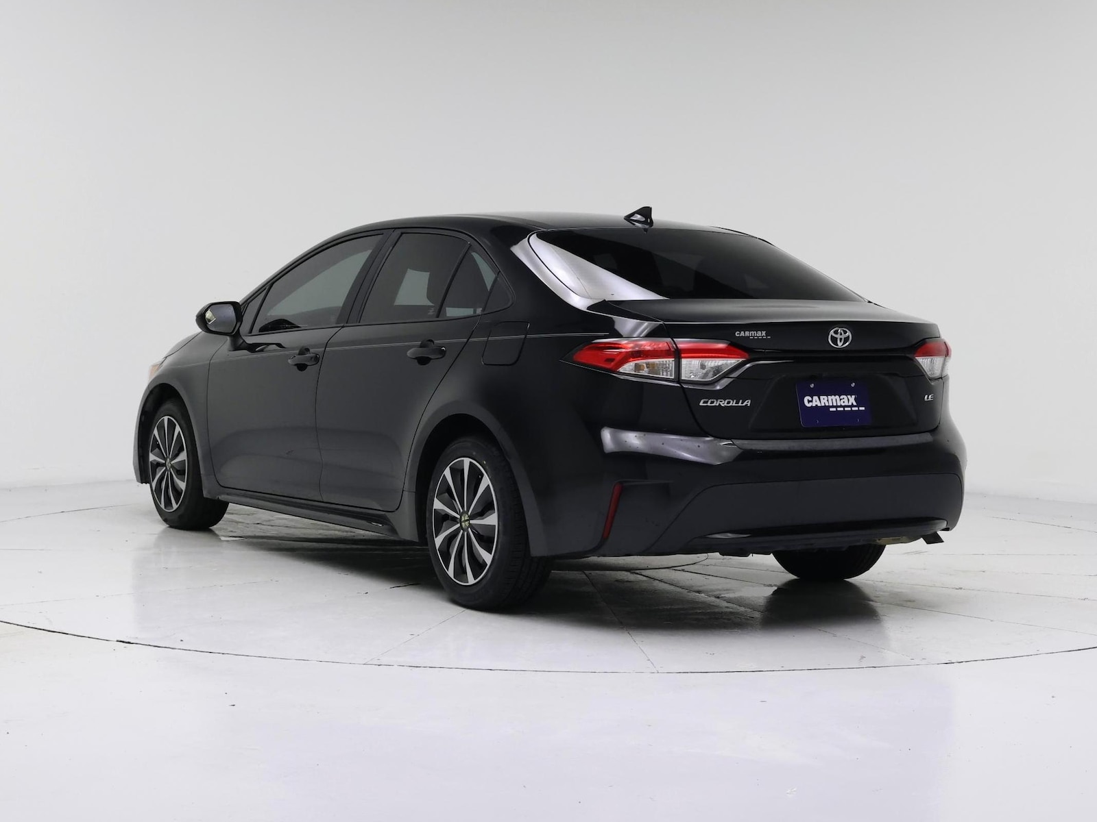 2022 Toyota Corolla LE - Photo 3