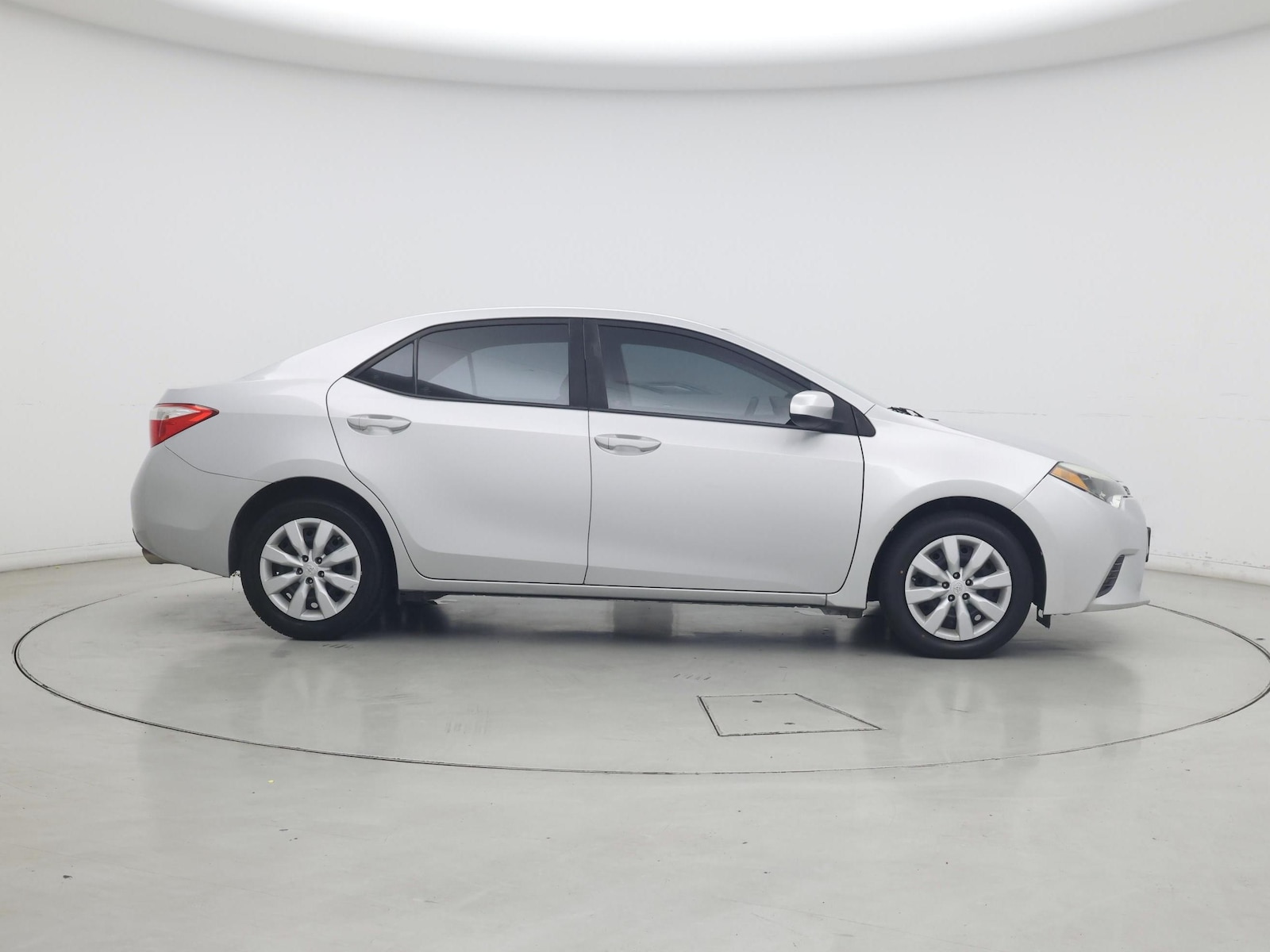 2016 Toyota Corolla LE - Photo 8