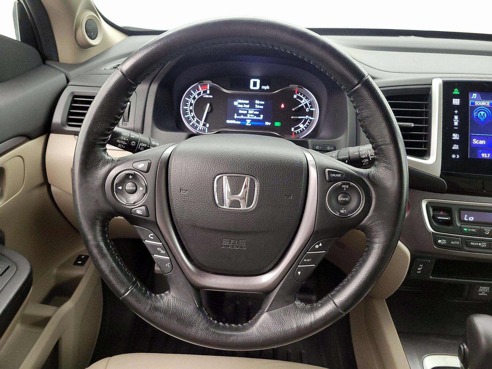 Thumbnail: 2016 Honda Pilot - 10