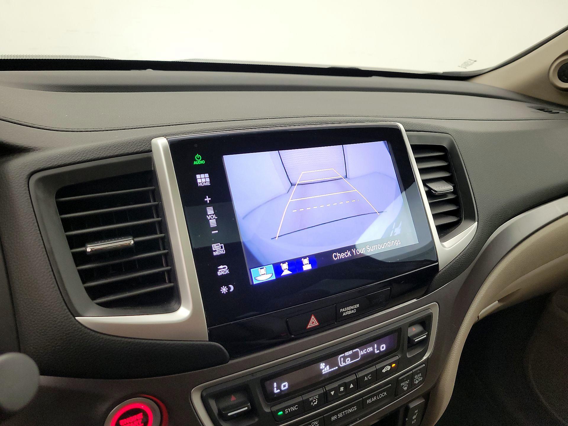 Thumbnail: 2016 Honda Pilot - 14
