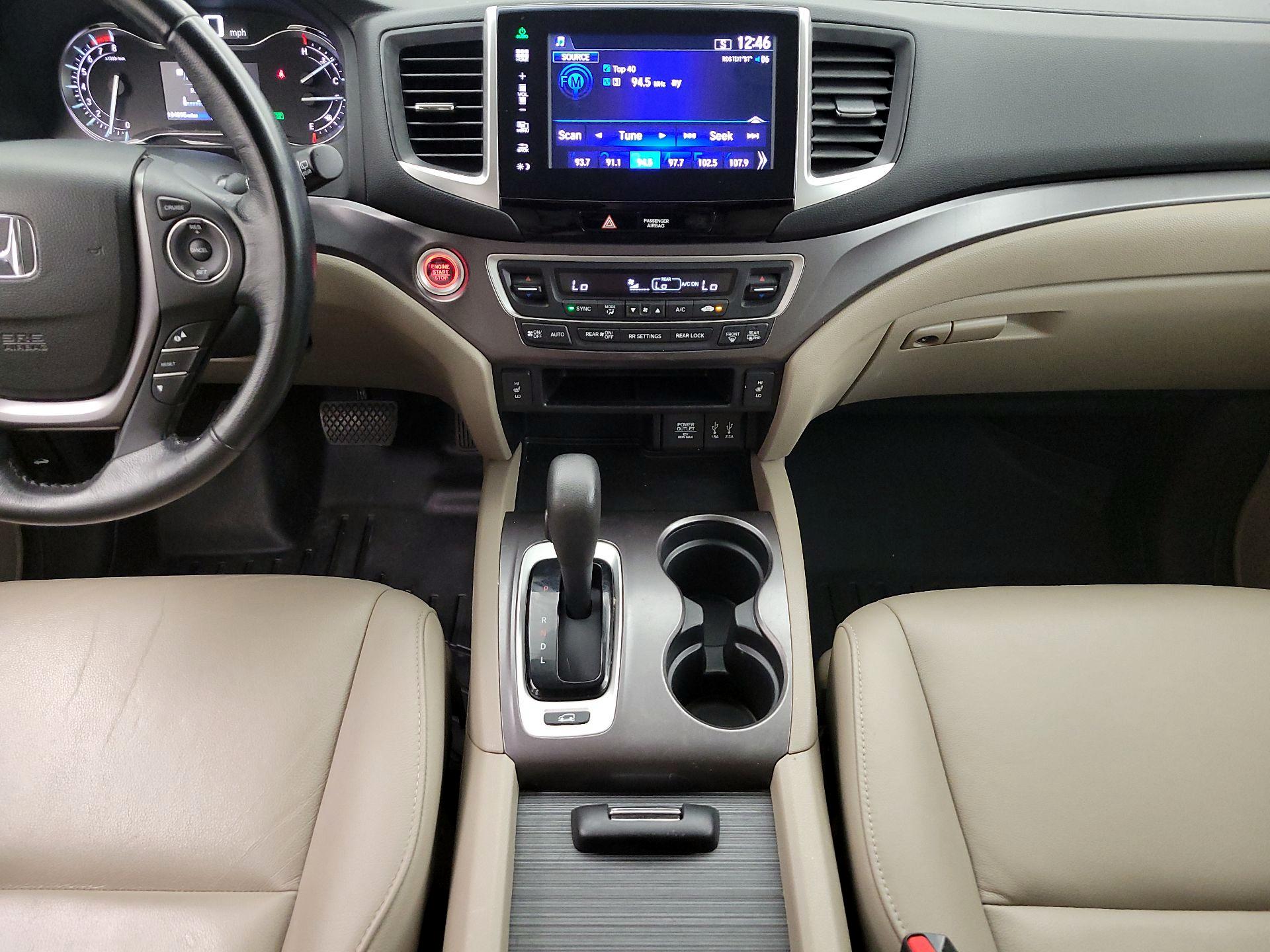 Thumbnail: 2016 Honda Pilot - 17