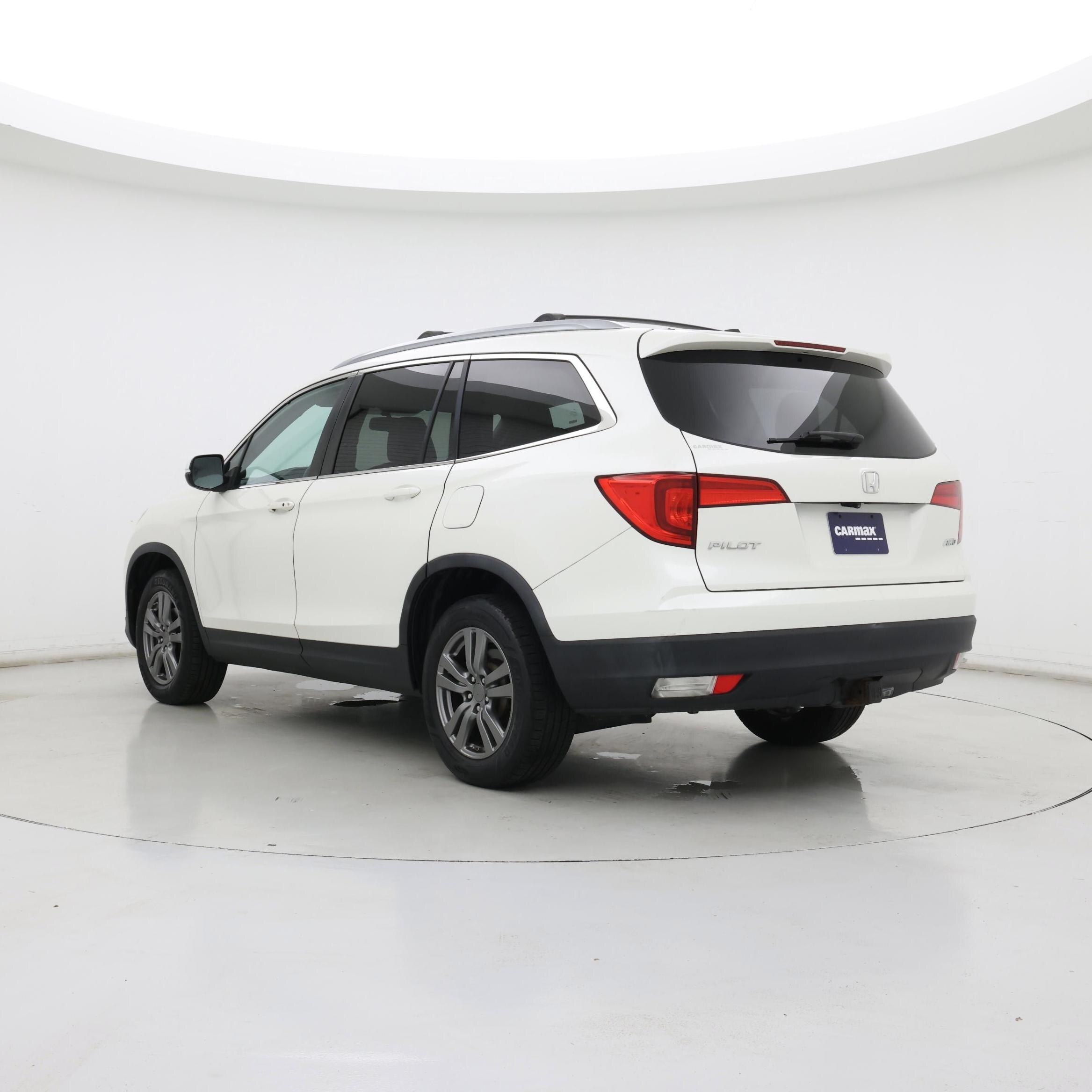 Thumbnail: 2016 Honda Pilot - 2