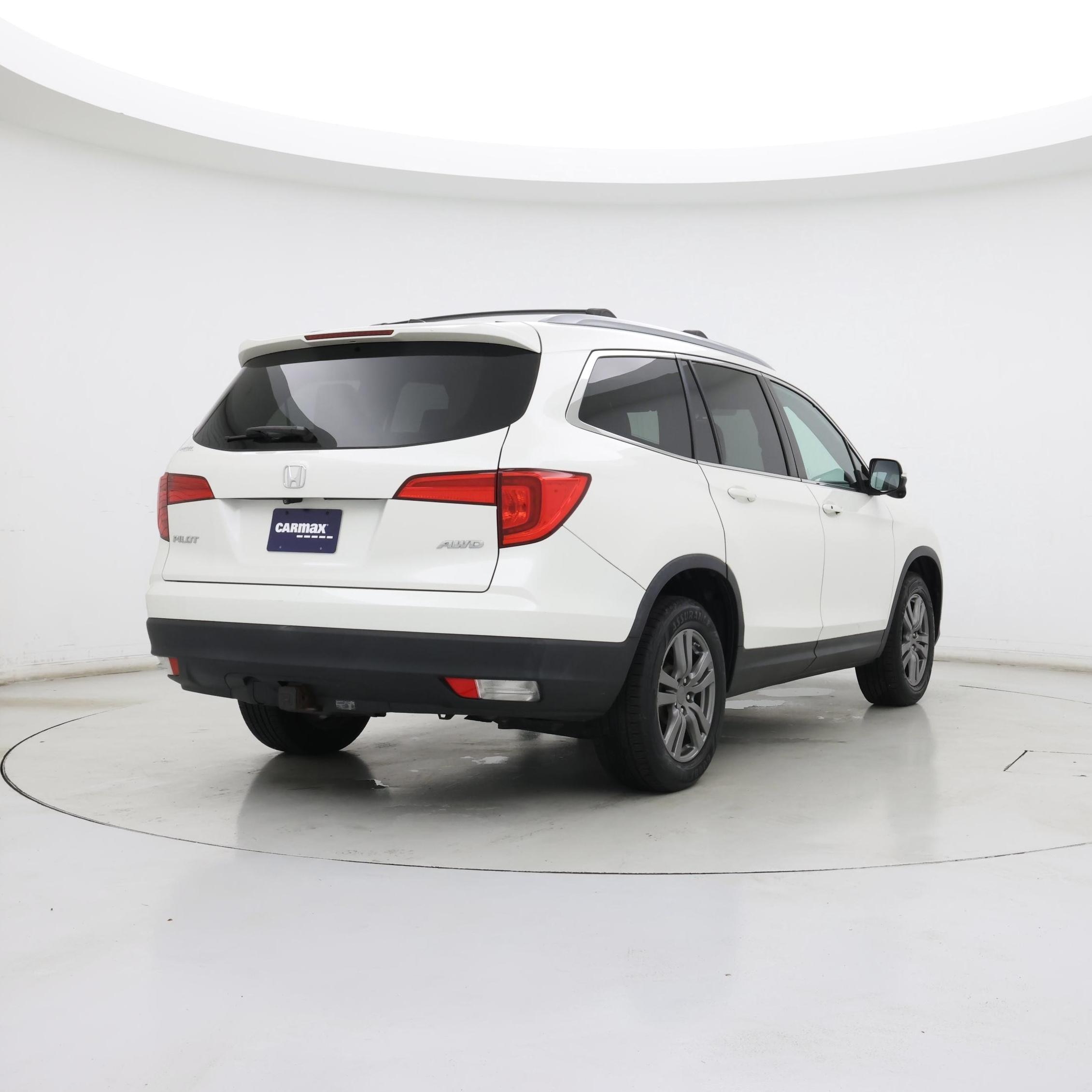 Thumbnail: 2016 Honda Pilot - 8