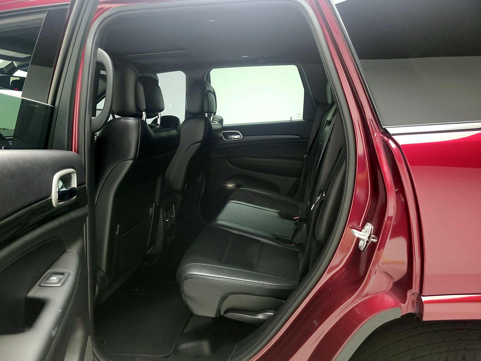 Thumbnail: 2019 Jeep Grand Cherokee - 20