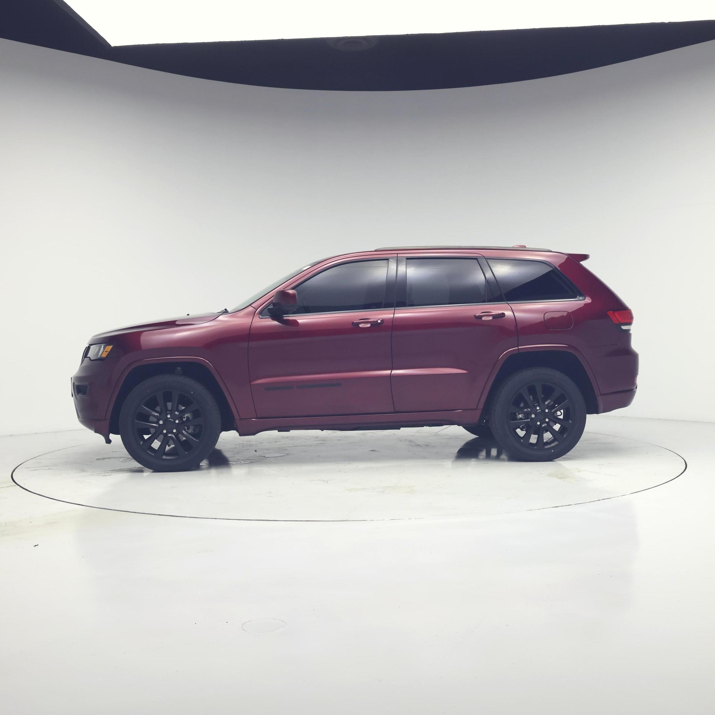 Thumbnail: 2019 Jeep Grand Cherokee - 3