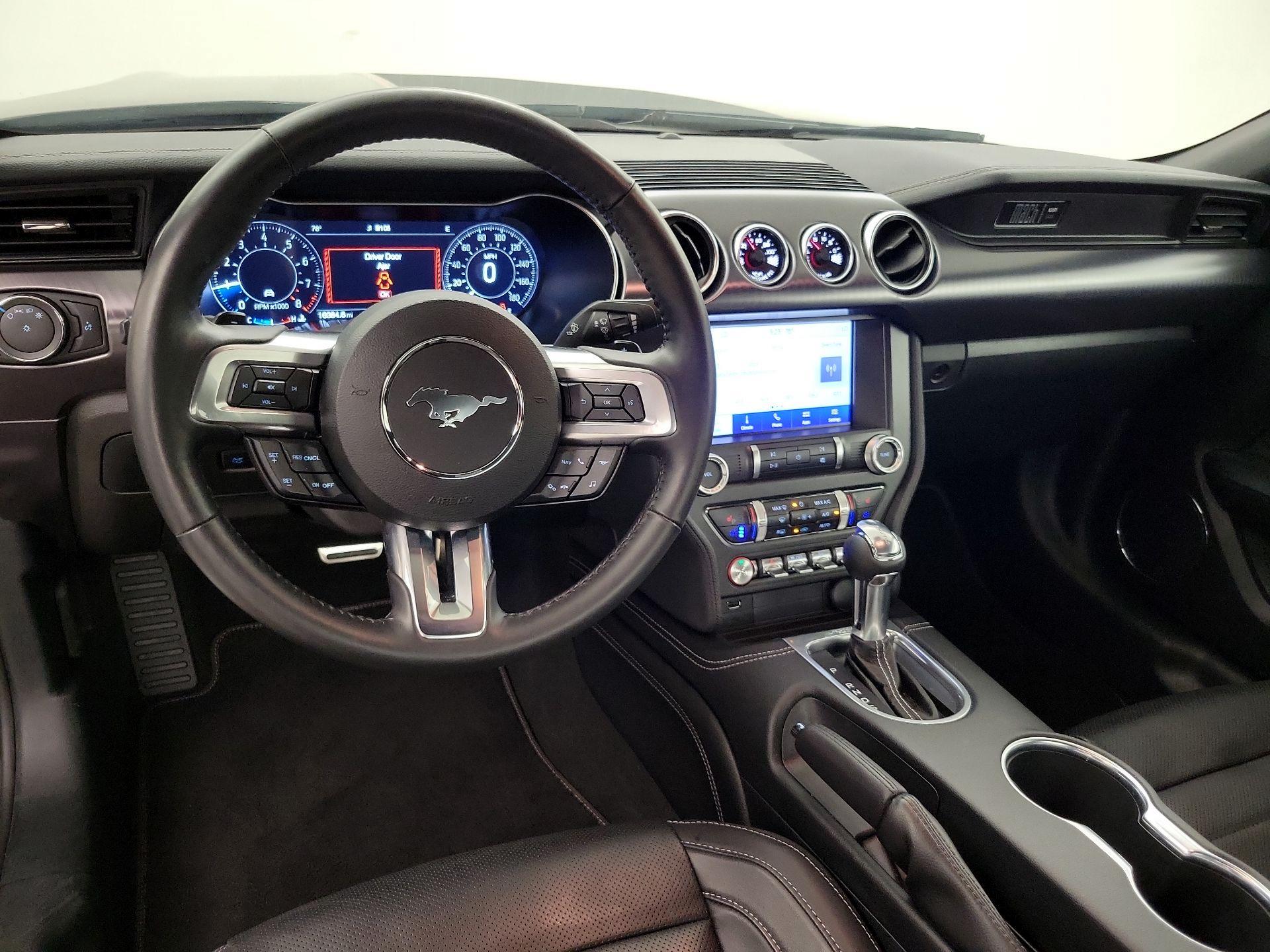 Thumbnail: 2022 Ford Mustang - 9