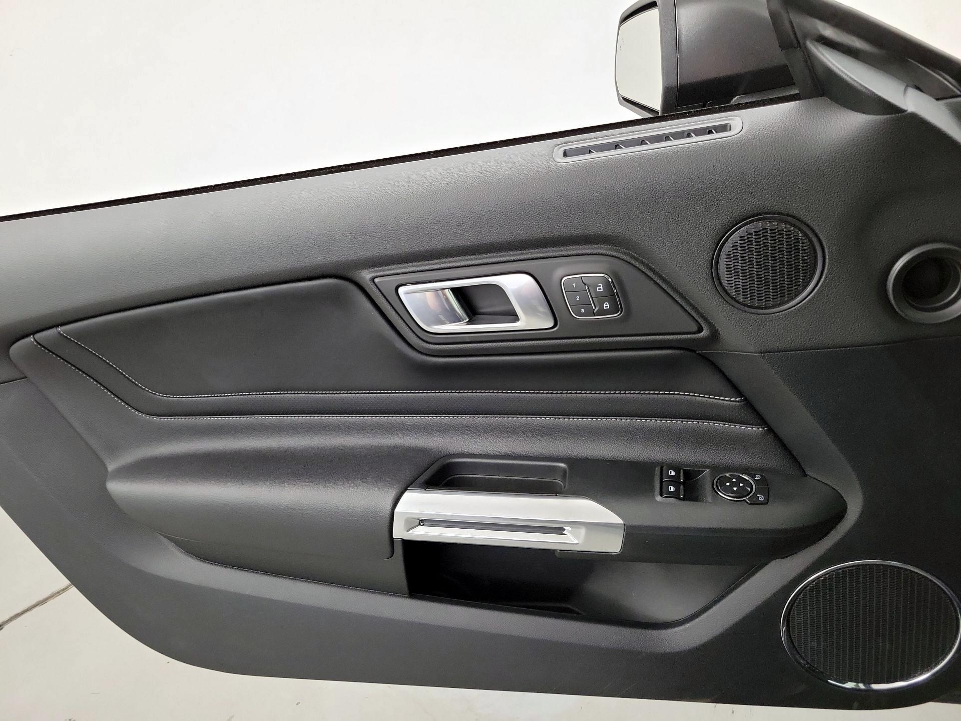Thumbnail: 2022 Ford Mustang - 12