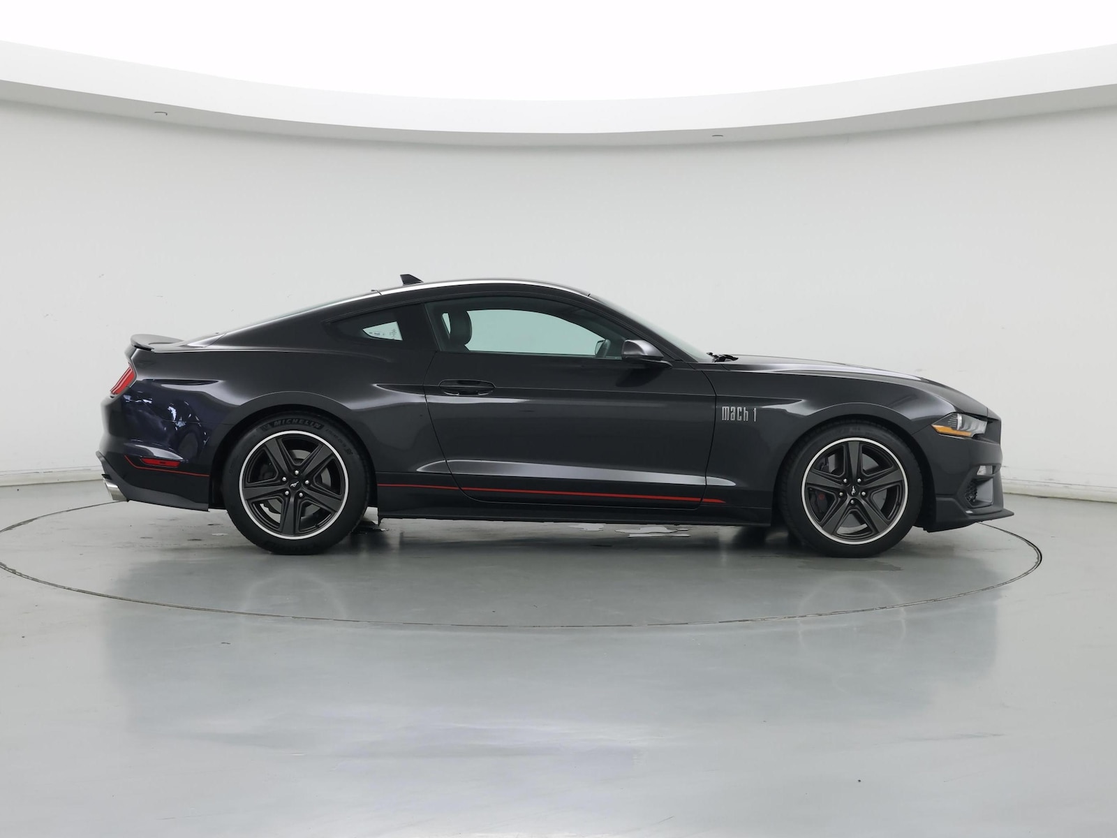 2022 Ford Mustang Mach 1 - Photo 8