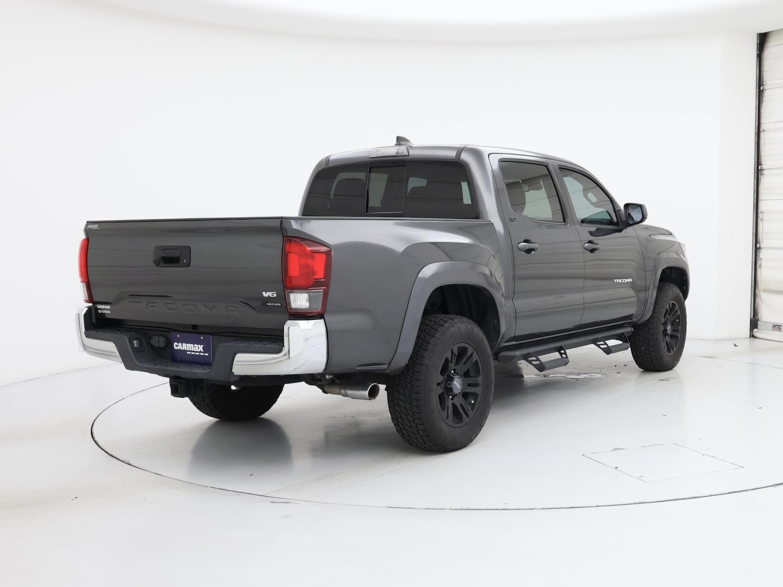 2020 Toyota Tacoma SR5 - Photo 9