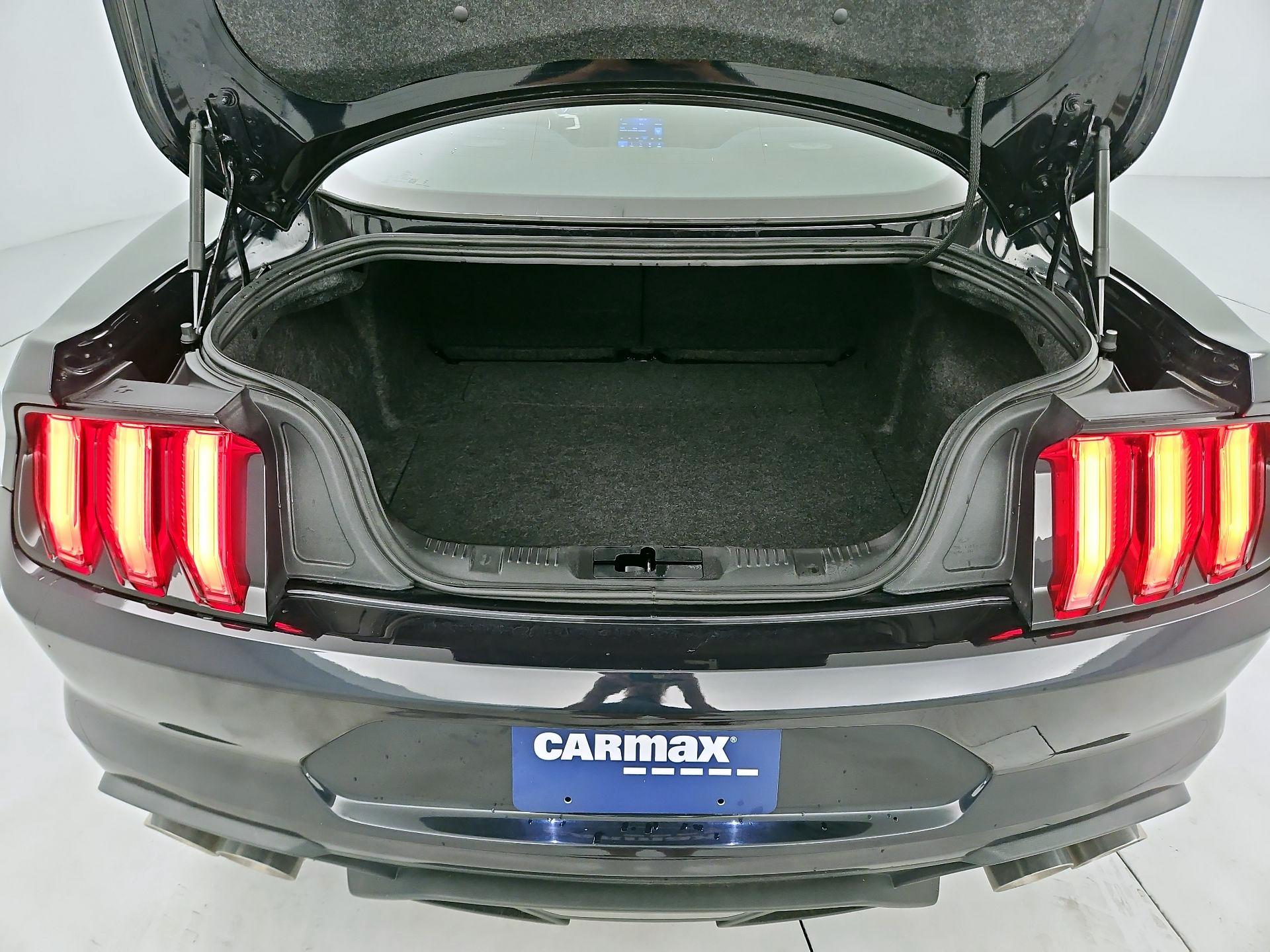 Thumbnail: 2022 Ford Mustang - 20