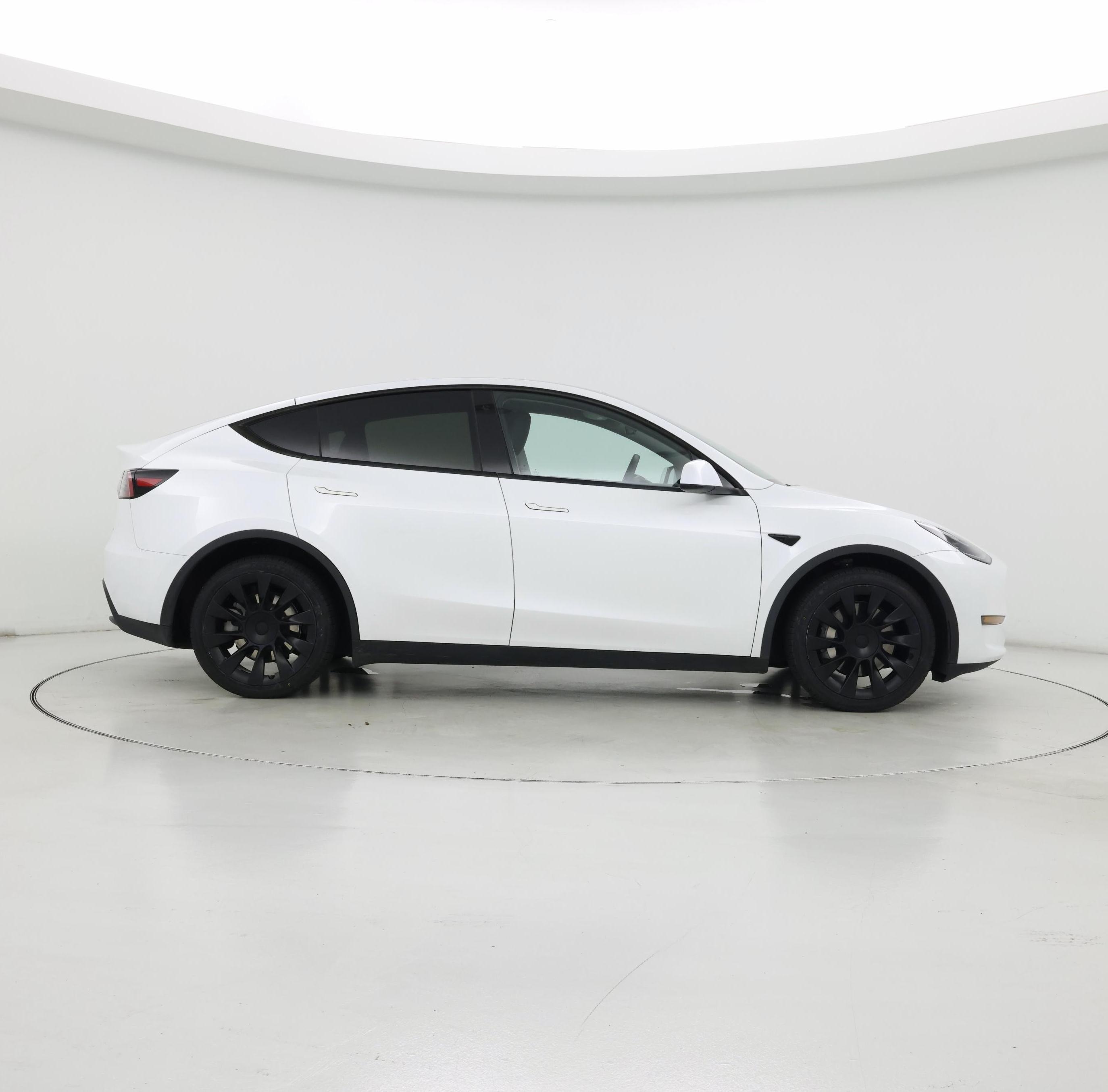 Thumbnail: 2023 Tesla Model Y - 7