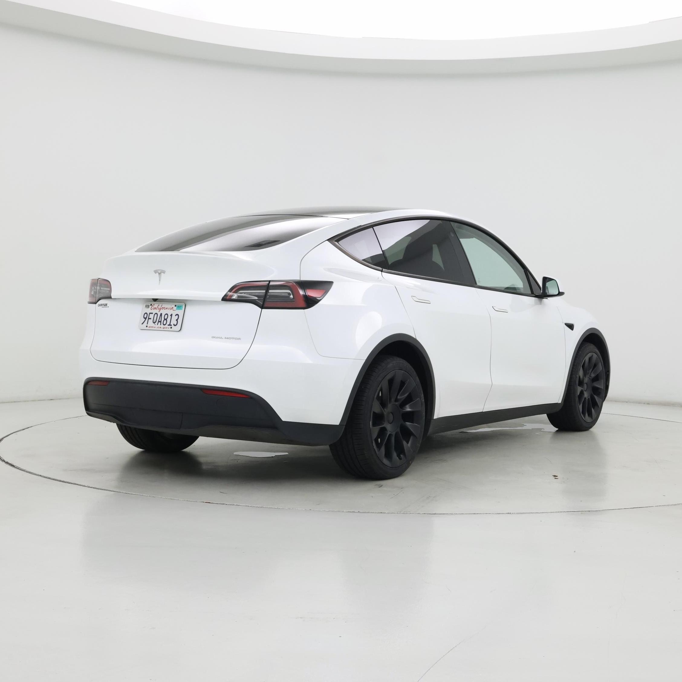 Thumbnail: 2023 Tesla Model Y - 8